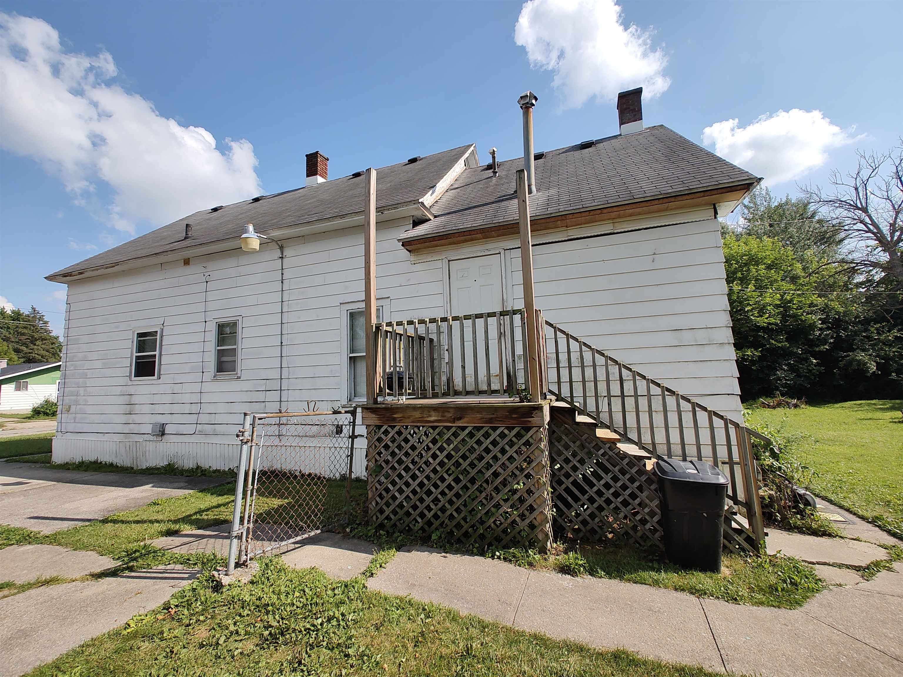 Homes for sale in Saginaw, MI | 2401 Lowell Ave, Saginaw, MI 48601 | MLS# 50182686