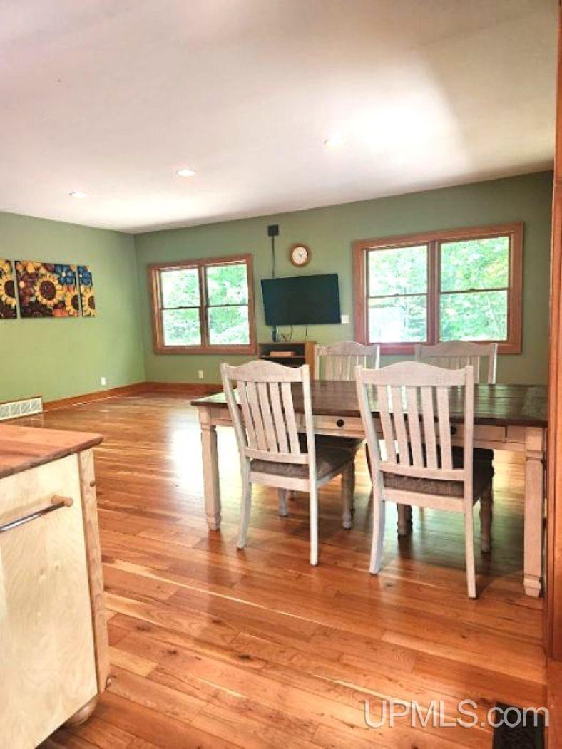 Homes for sale in Marquette, MI | 304 Co Rd Kci/Johnson Rd, Marquette, MI 49855 | MLS# 50183112