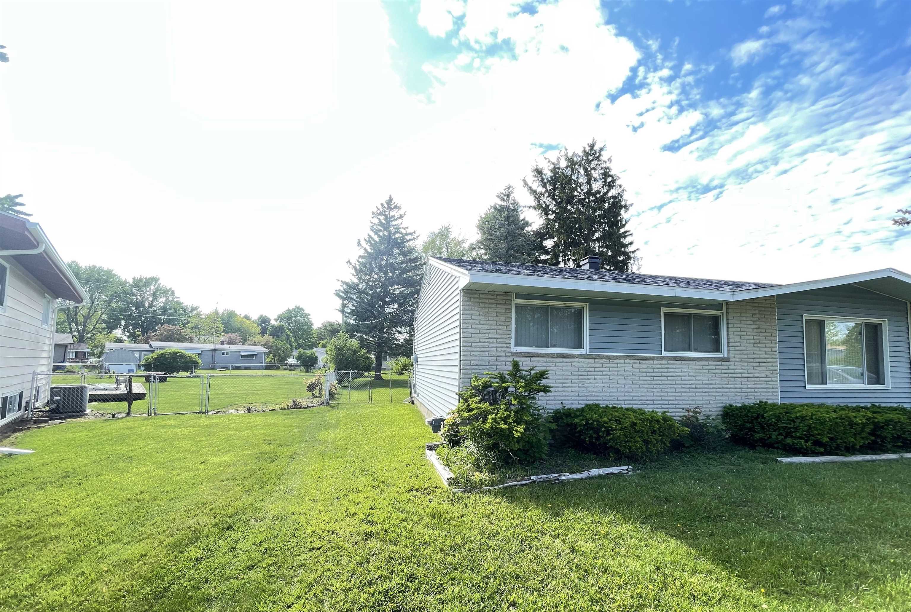 Homes for sale in Swartz Creek, MI | 5150 Oxford Ct, Swartz Creek, MI 48473 | MLS# 50183285