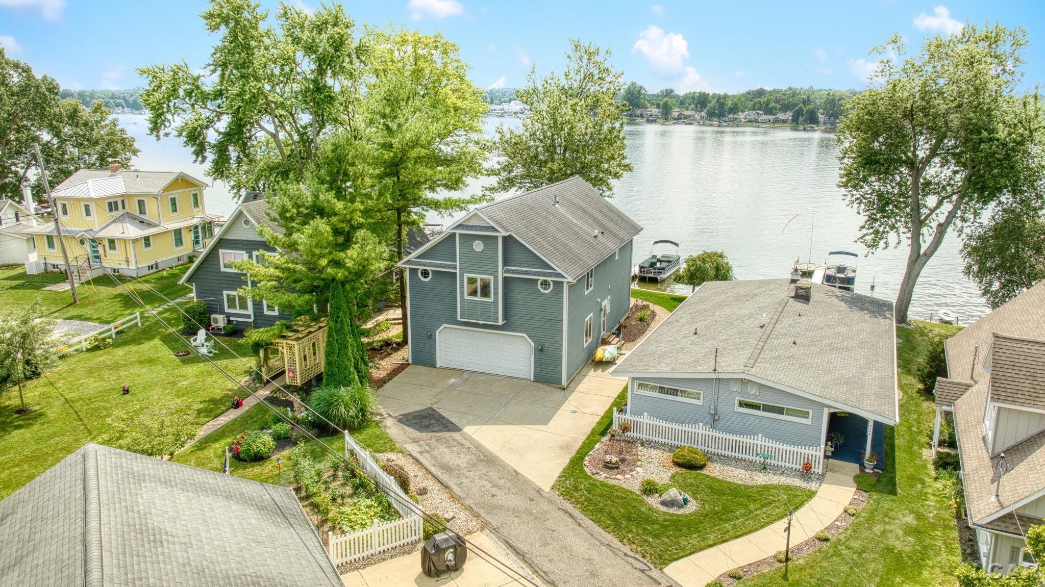 Homes for sale in Manitou Beach, MI | 9254 Cherry Point Rd, Manitou Beach, MI 49253 | MLS# 50183785