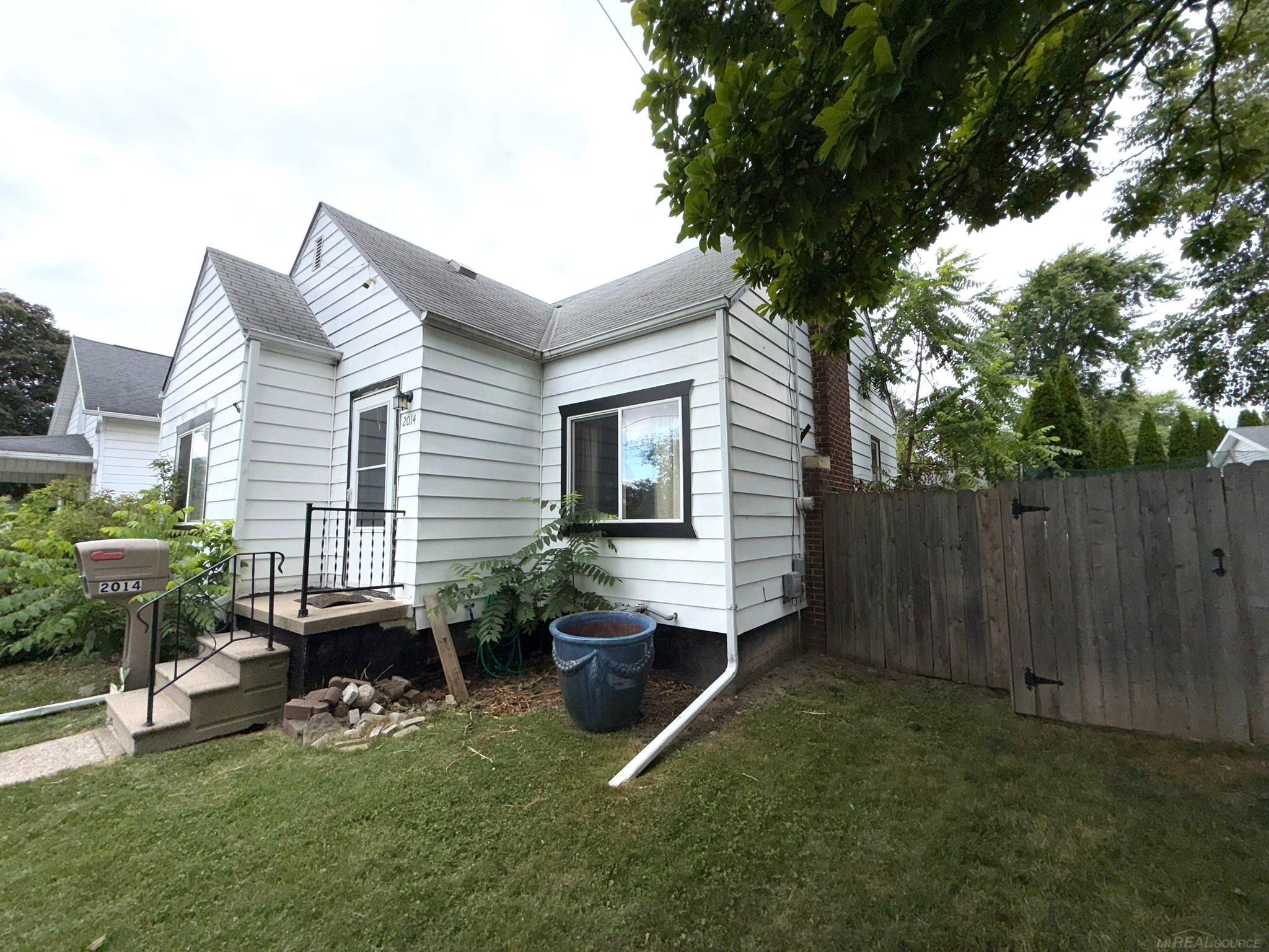 Homes for sale in Saginaw, MI | 2014 Deindorfer St, Saginaw, MI 48602 | MLS# 50183815