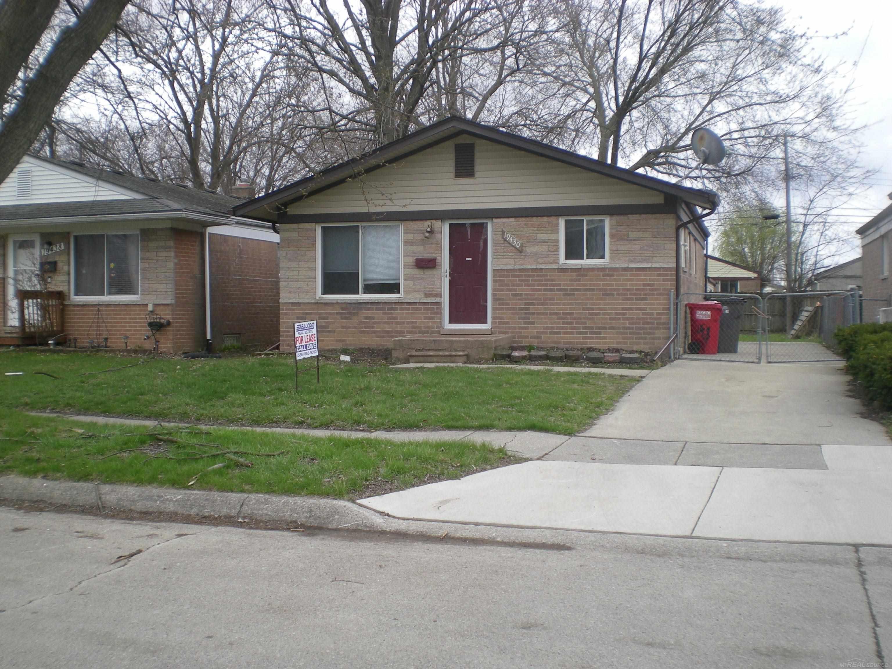 Homes for sale in Clinton Township, MI | 19430 Colman St, Clinton Township, MI 48035 | MLS# 50183920