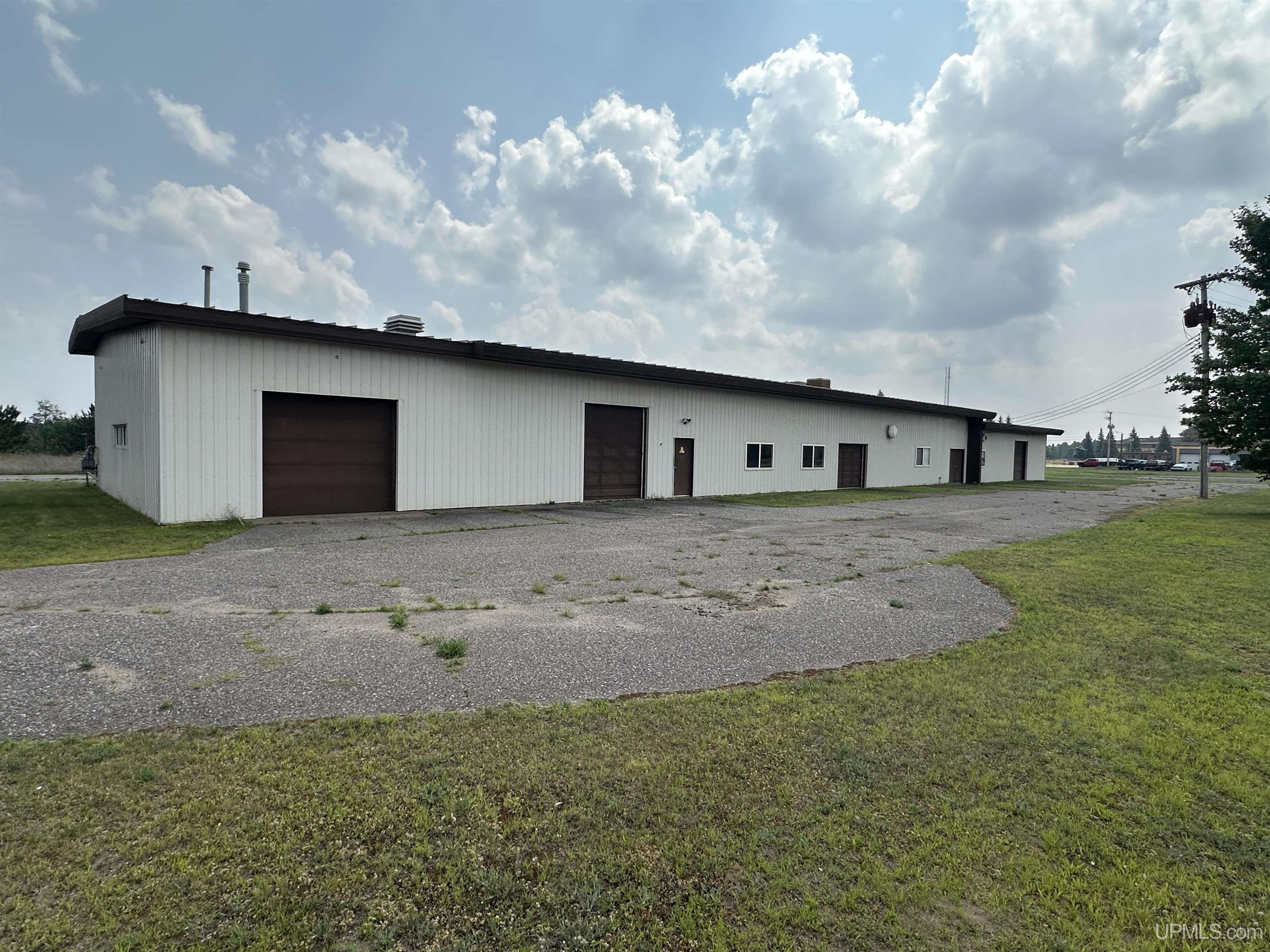 306 Avenue A Avenue, Gwinn MI 49841, 50184857