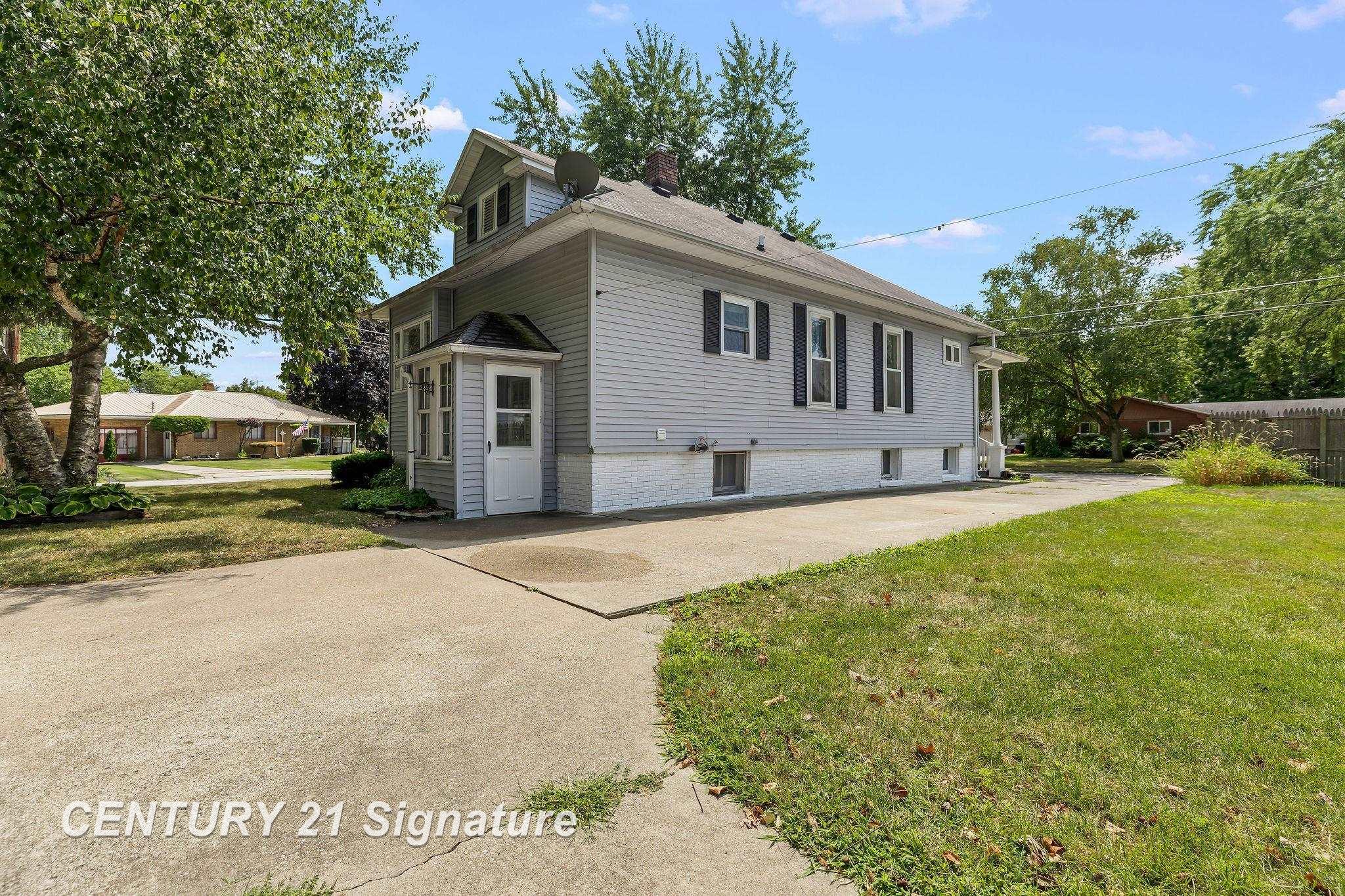 Homes for sale in Saginaw, MI | 1906 Brockway Rd, Saginaw, MI 48602 | MLS# 50184872