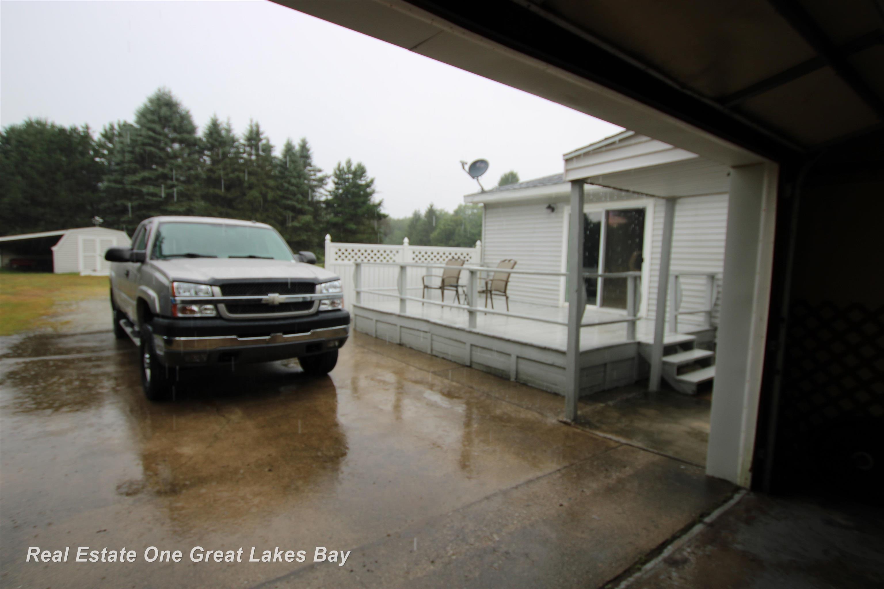 Homes for sale in Caro, MI | 2750 E Deckerville Rd, Caro, MI 48723 | MLS# 50184958