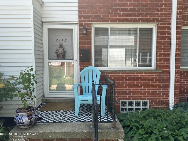 Homes for sale in Royal Oak, MI | 2115 Marywood Dr, Royal Oak, MI 48073 | MLS# 50185034