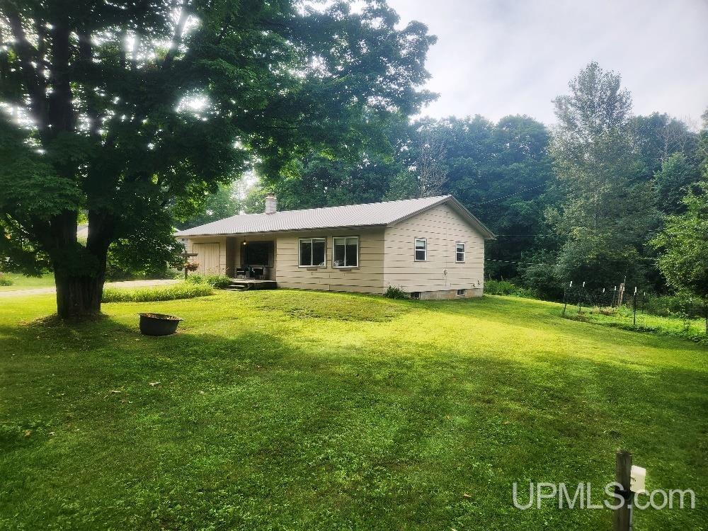 Homes for sale in Crystal Falls, MI | 1313 Forest Pkwy, Crystal Falls, MI 49920 | MLS# 50185167