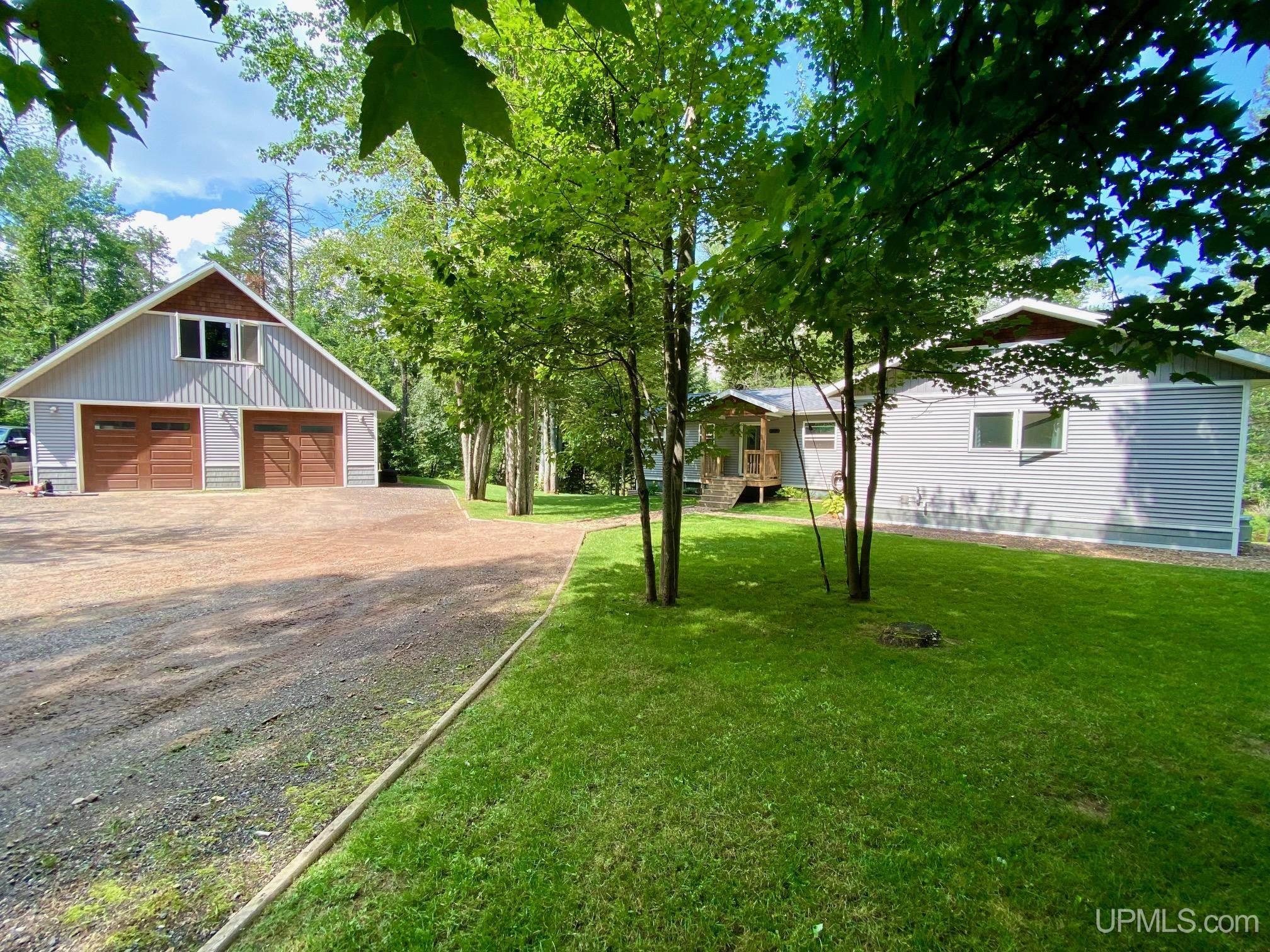 Homes for sale in Negaunee, MI | 205 Bussone Dr, Negaunee, MI 49866 | MLS# 50185238