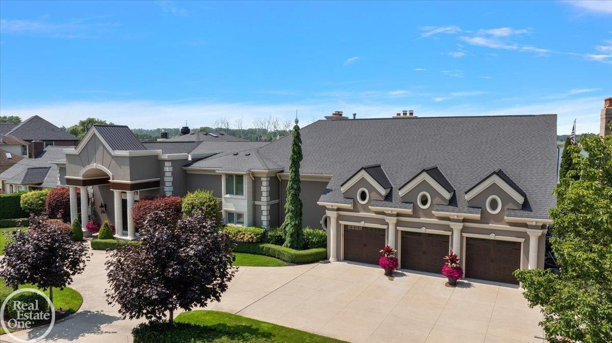 Homes for sale in Harrison Twp, MI | 38371 Huron Pointe Dr, Harrison Twp, MI 48045 | MLS# 50185325