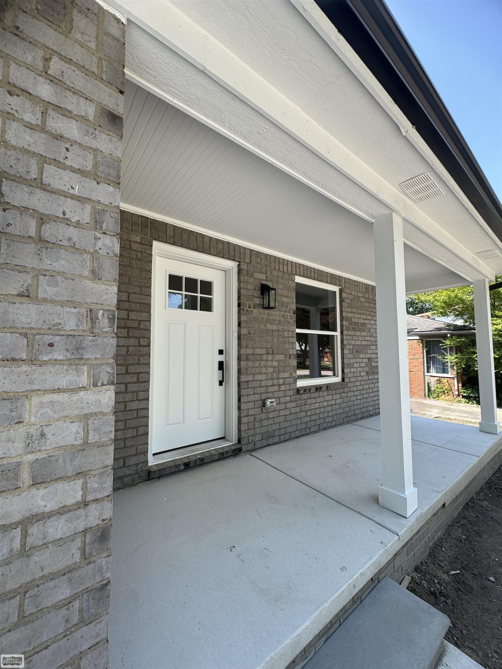 Homes for sale in Saint Clair Shores, MI | 22704 Euclid St, Saint Clair Shores, MI 48082 | MLS# 50185380