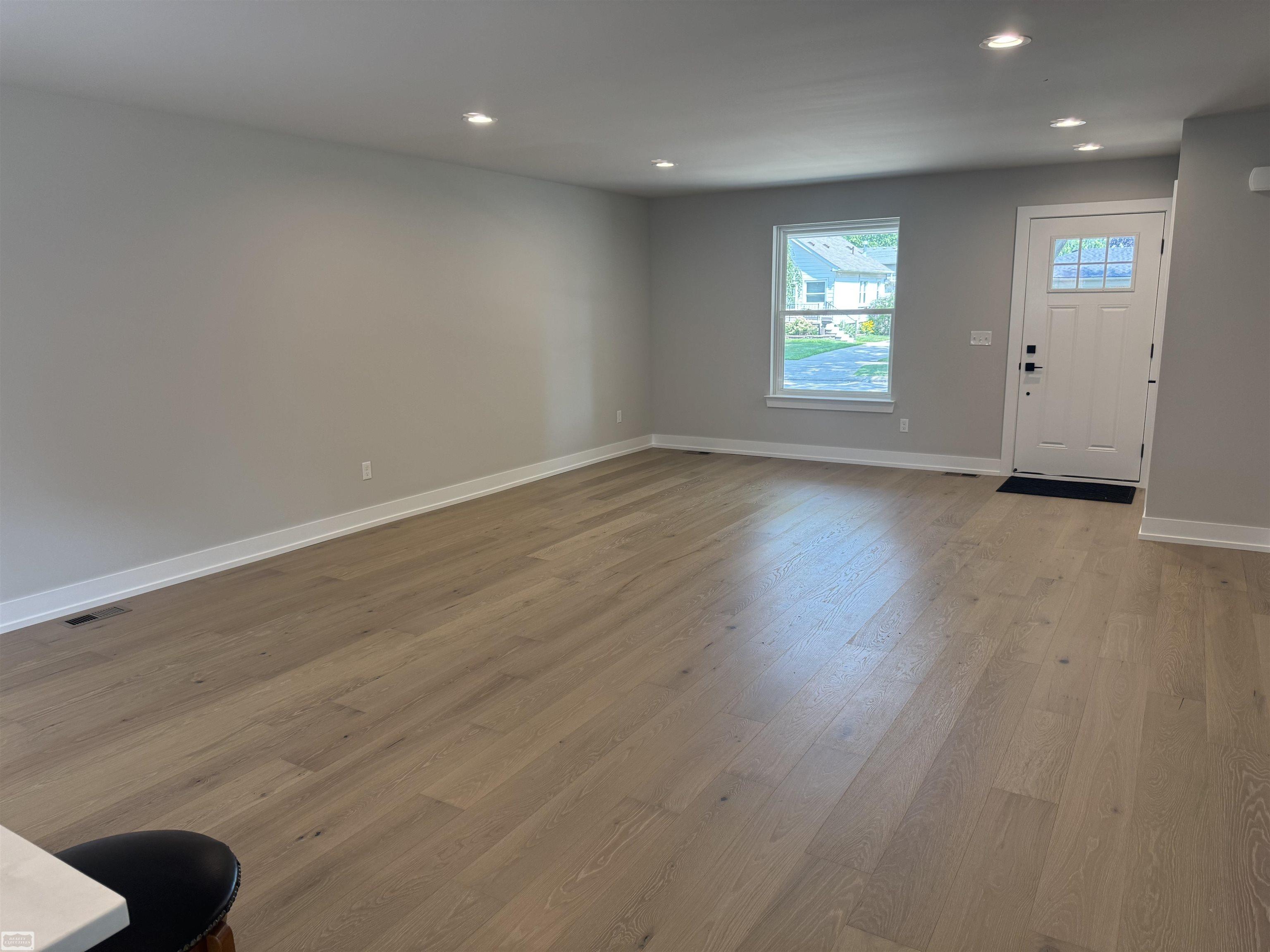 Homes for sale in Saint Clair Shores, MI | 22704 Euclid St, Saint Clair Shores, MI 48082 | MLS# 50185380