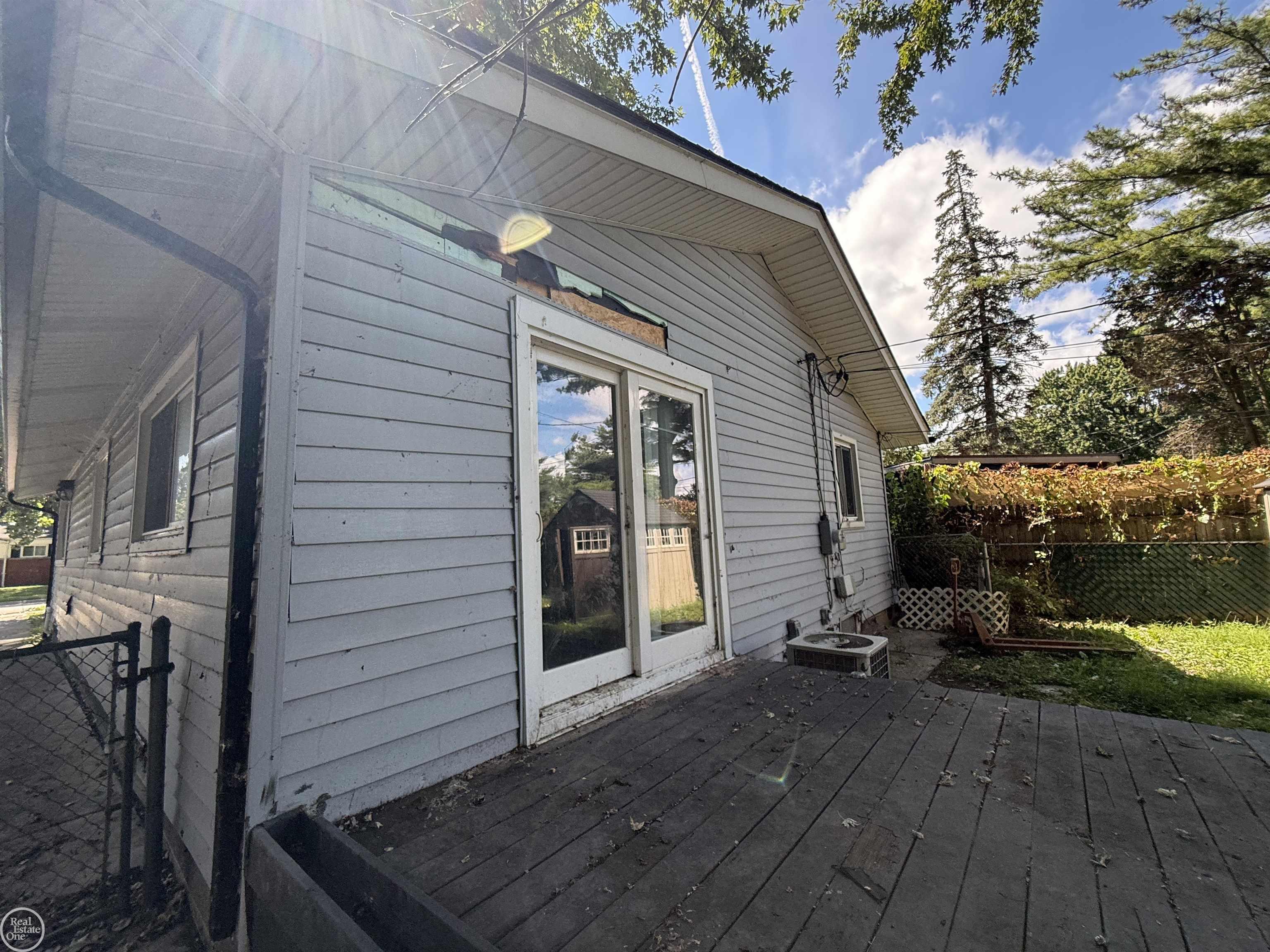 Homes for sale in Saint Clair Shores, MI | 21805 Downing St, Saint Clair Shores, MI 48080 | MLS# 50185677