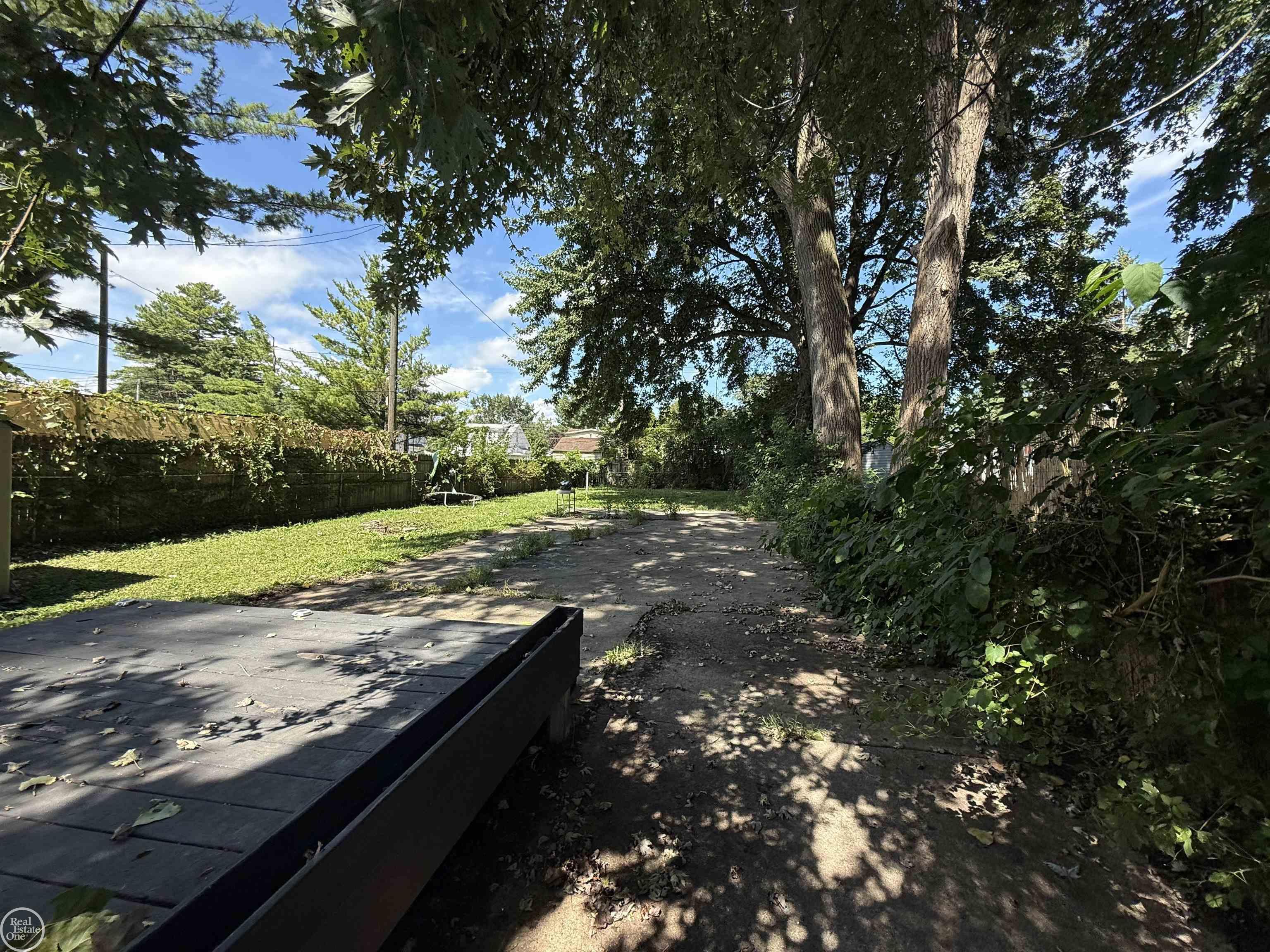 Homes for sale in Saint Clair Shores, MI | 21805 Downing St, Saint Clair Shores, MI 48080 | MLS# 50185677