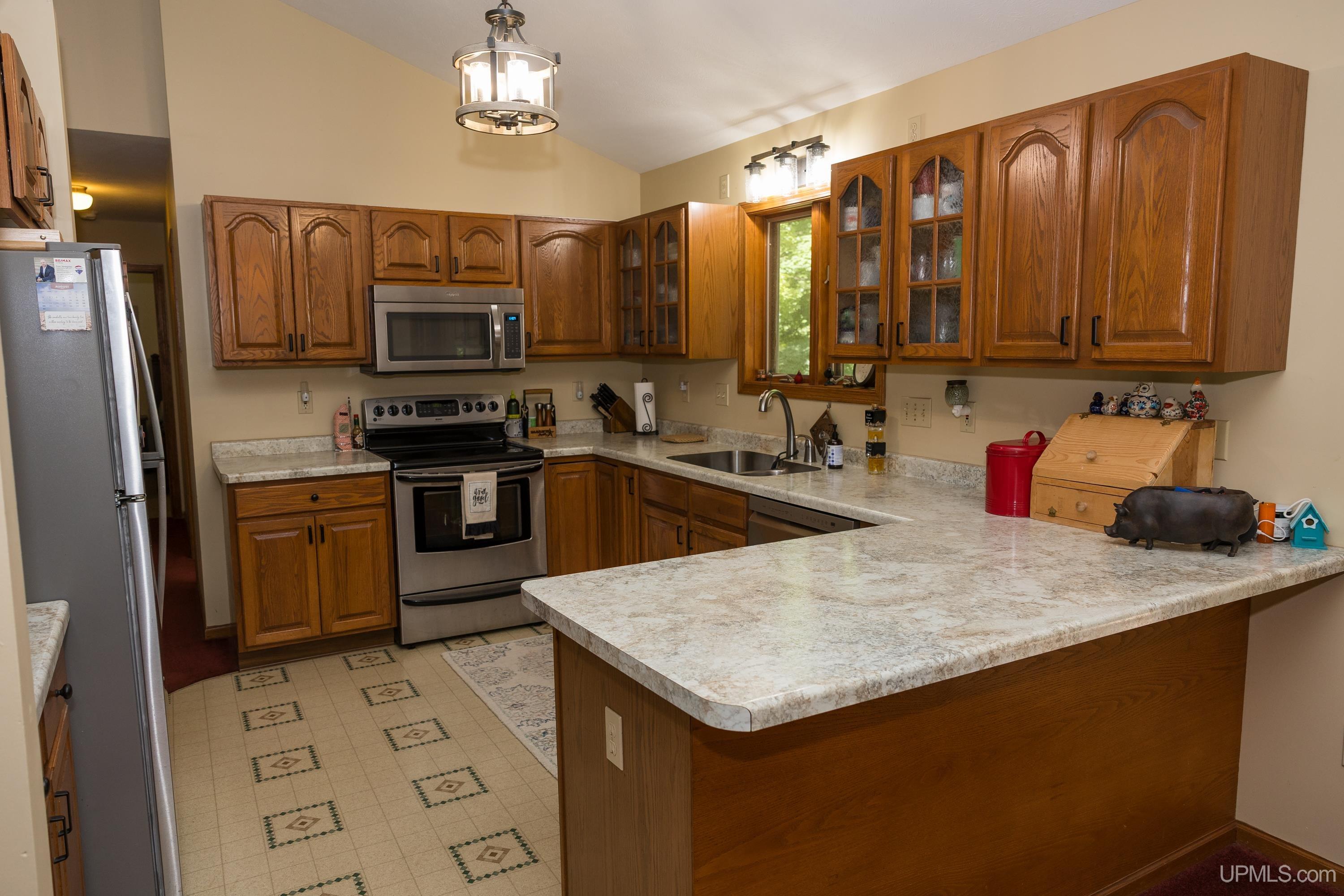 Homes for sale in Marquette, MI | 2132 Montgomery St, Marquette, MI 49855 | MLS# 50185691