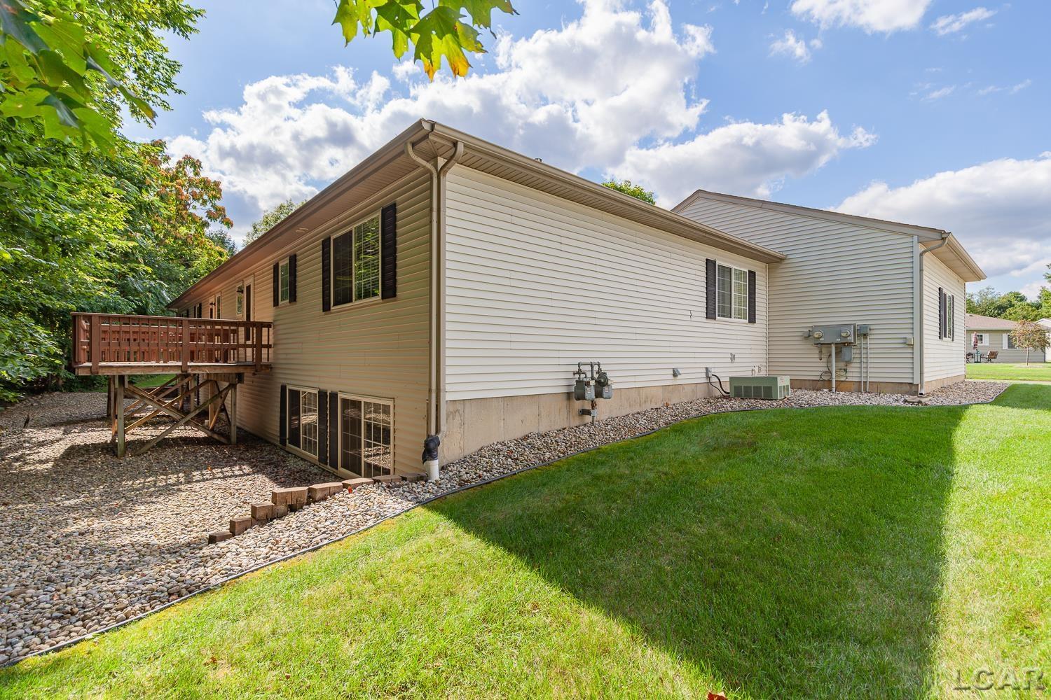 Homes for sale in Adrian, MI | 302 Lakewood Dr, Adrian, MI 49221 | MLS# 50185731