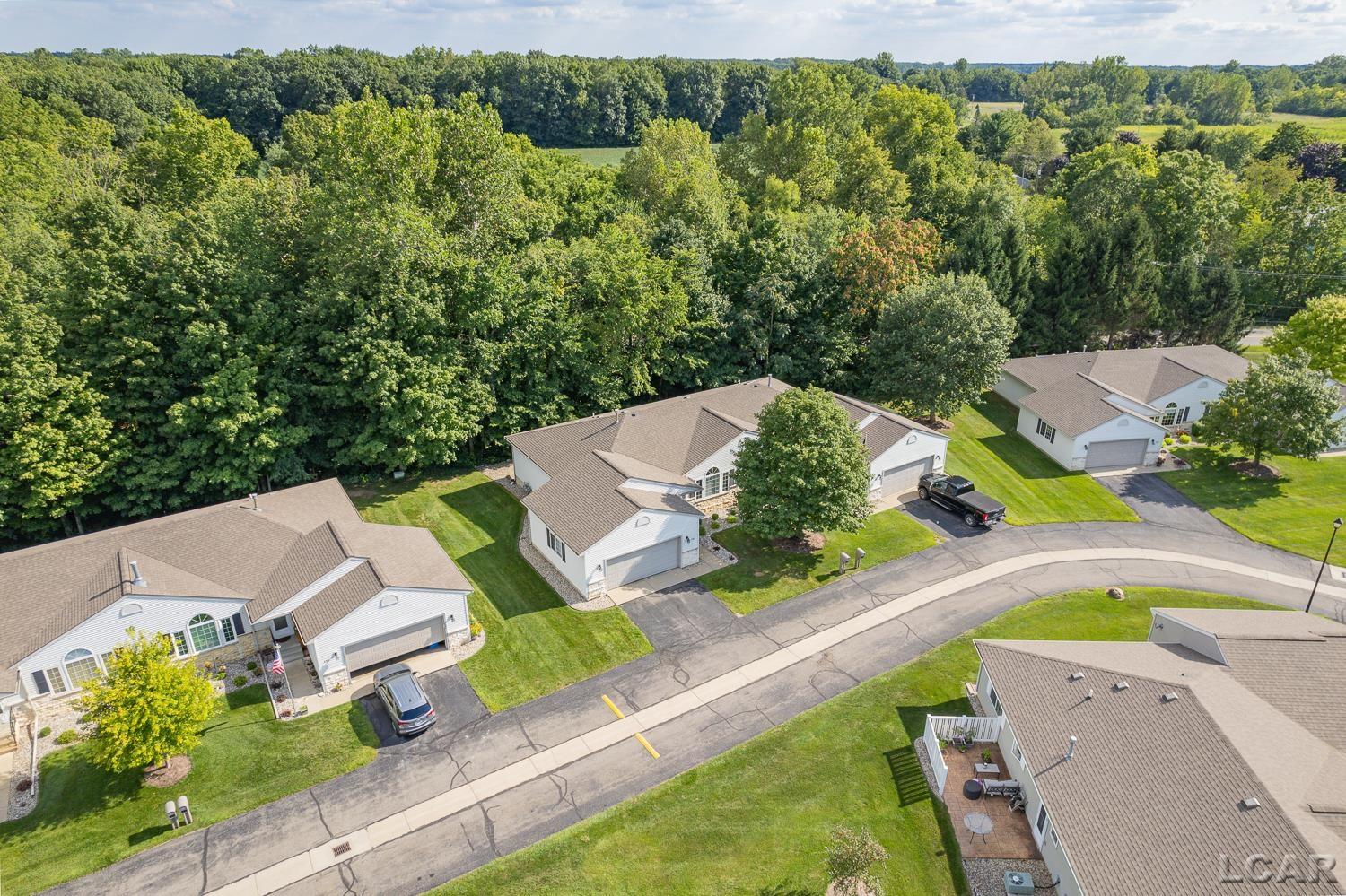 Homes for sale in Adrian, MI | 302 Lakewood Dr, Adrian, MI 49221 | MLS# 50185731