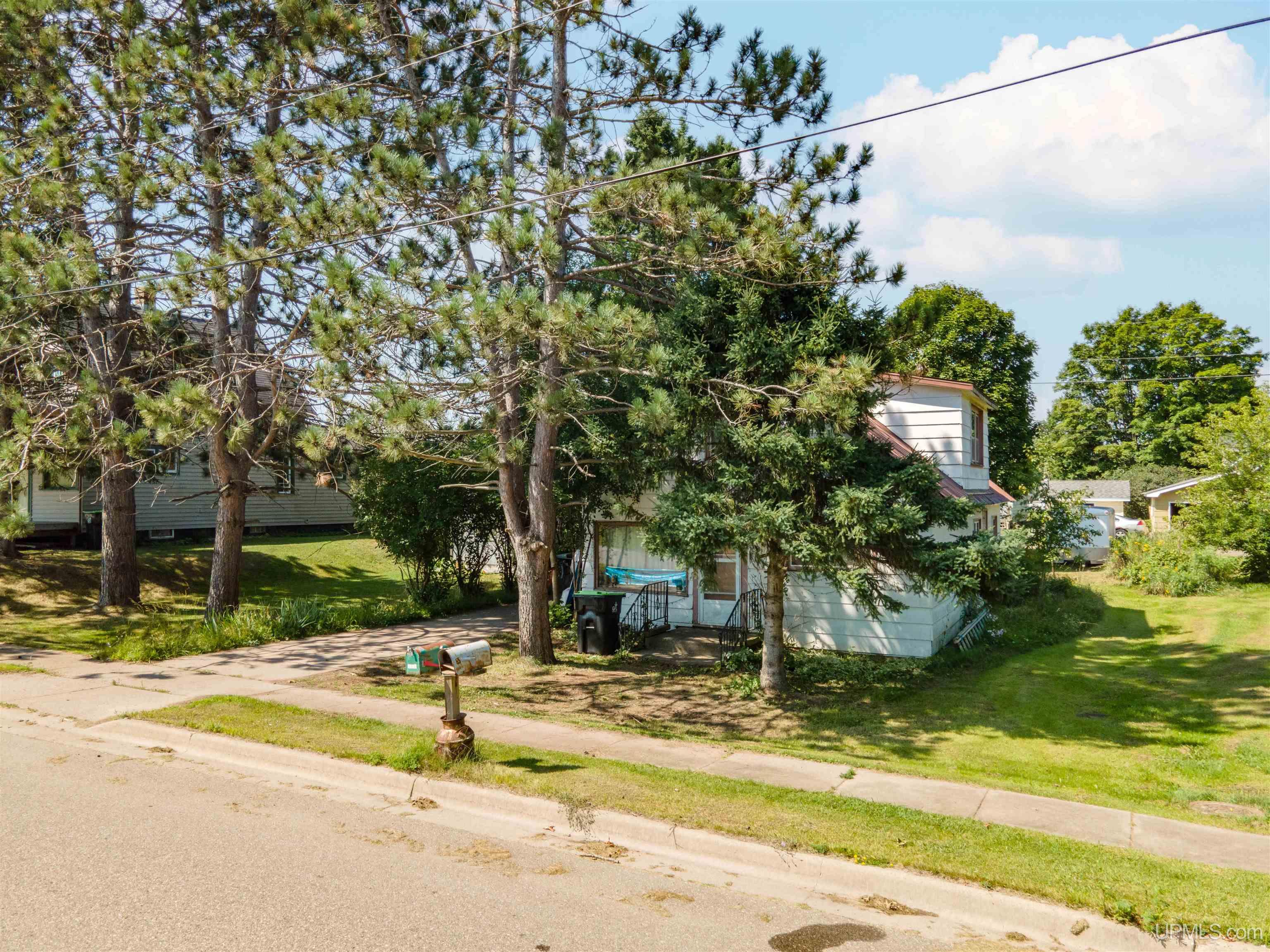 Homes for sale in Iron River, MI | 1113 N River Ave, Iron River, MI 49935 | MLS# 50185746