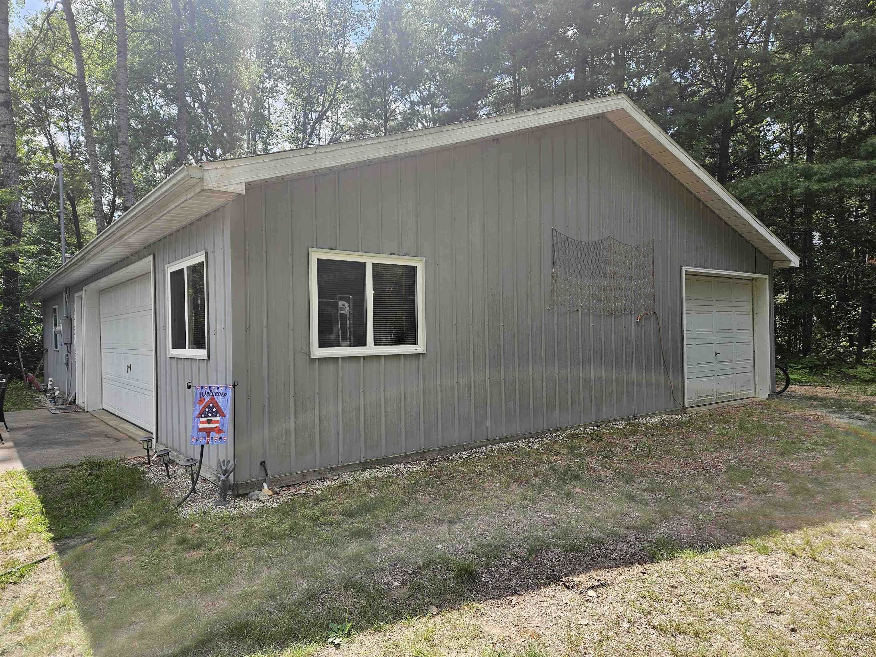 Homes for sale in Harrison, MI | 9647 Hughes Rd, Harrison, MI 48625 | MLS# 50185751