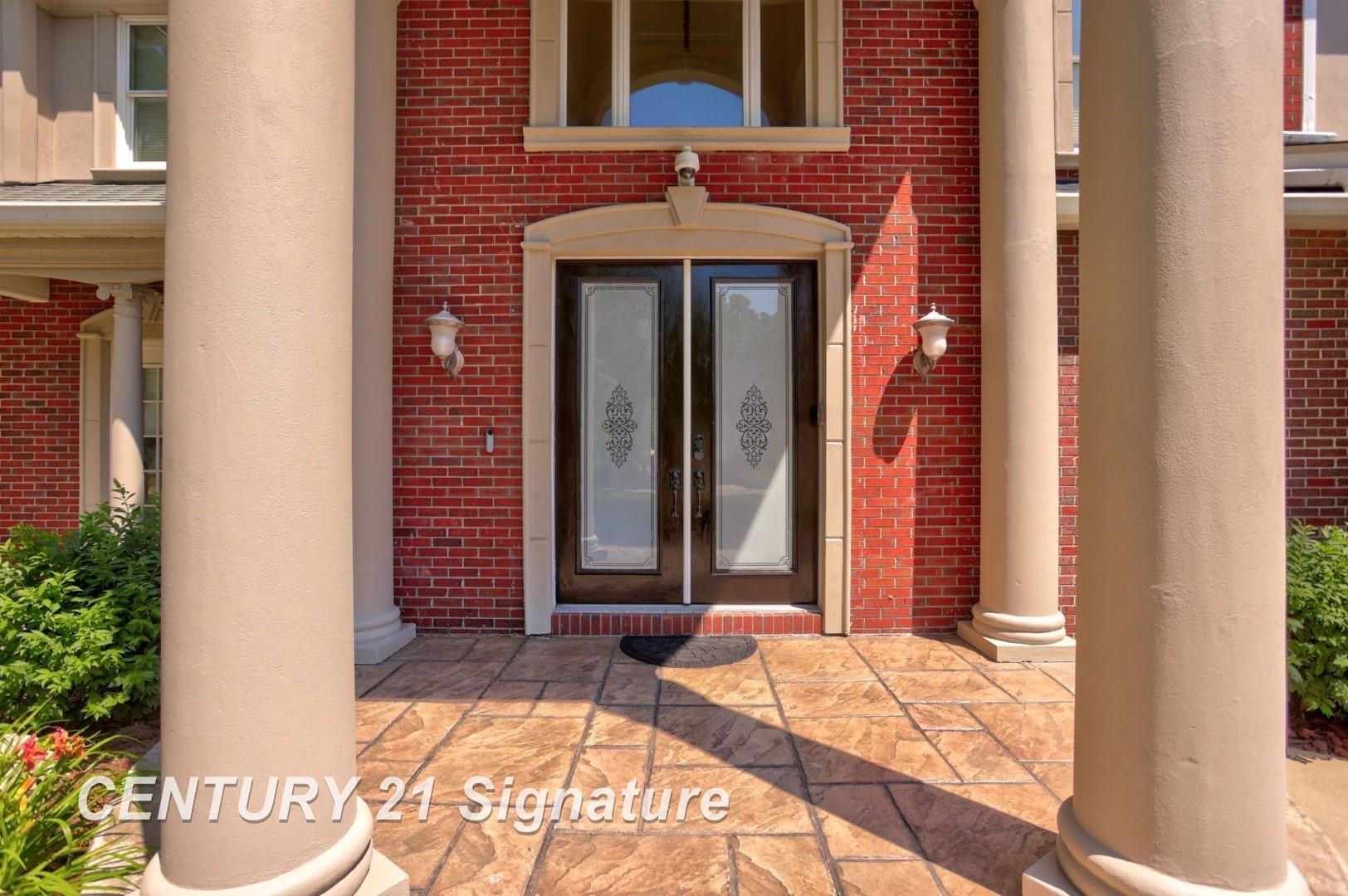 Homes for sale in Saginaw, MI | 11372 Lake Circle Dr, Saginaw, MI 48609 | MLS# 50186139