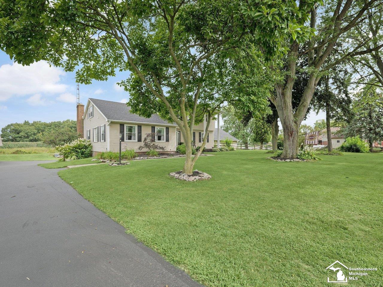 Homes for sale in Erie, MI | 6233 Grandview Dr, Erie, MI 48133 | MLS# 50186197