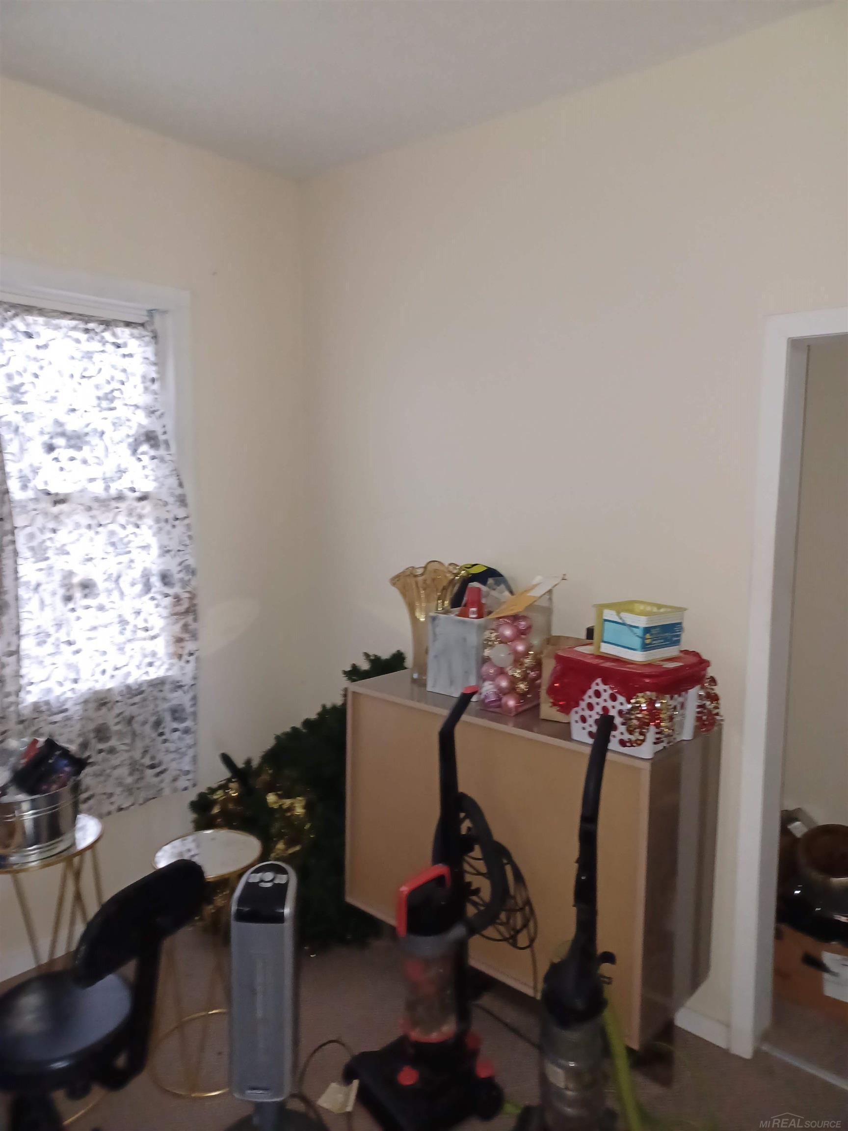 Homes for sale in Muskegon, MI | 13 E Isabella Ave, Muskegon, MI 49442 | MLS# 50186246