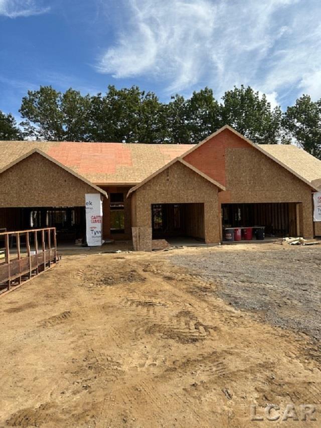 Homes for sale in Adrian, MI | 1639 Rivers Edge Ct, Adrian, MI 49221 | MLS# 50186338