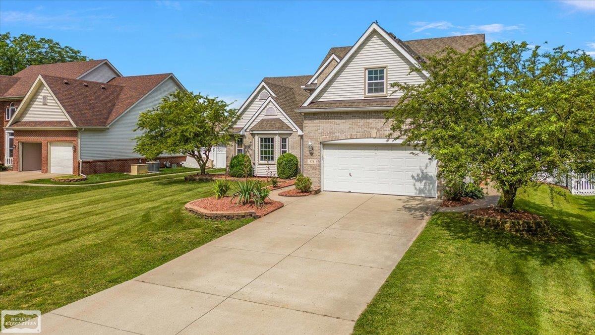 Homes for sale in Monroe, MI | 774 Carrington Blvd, Monroe, MI 48161 | MLS# 50186498