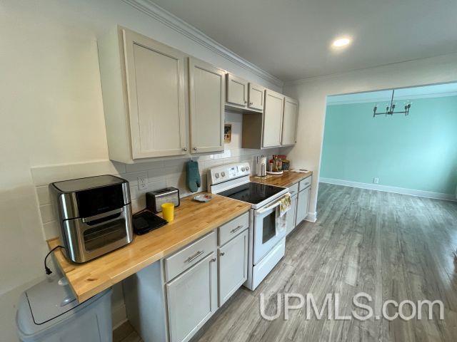 Homes for sale in Iron Mountain, MI | 623 E E St, Iron Mountain, MI 49801 | MLS# 50186599