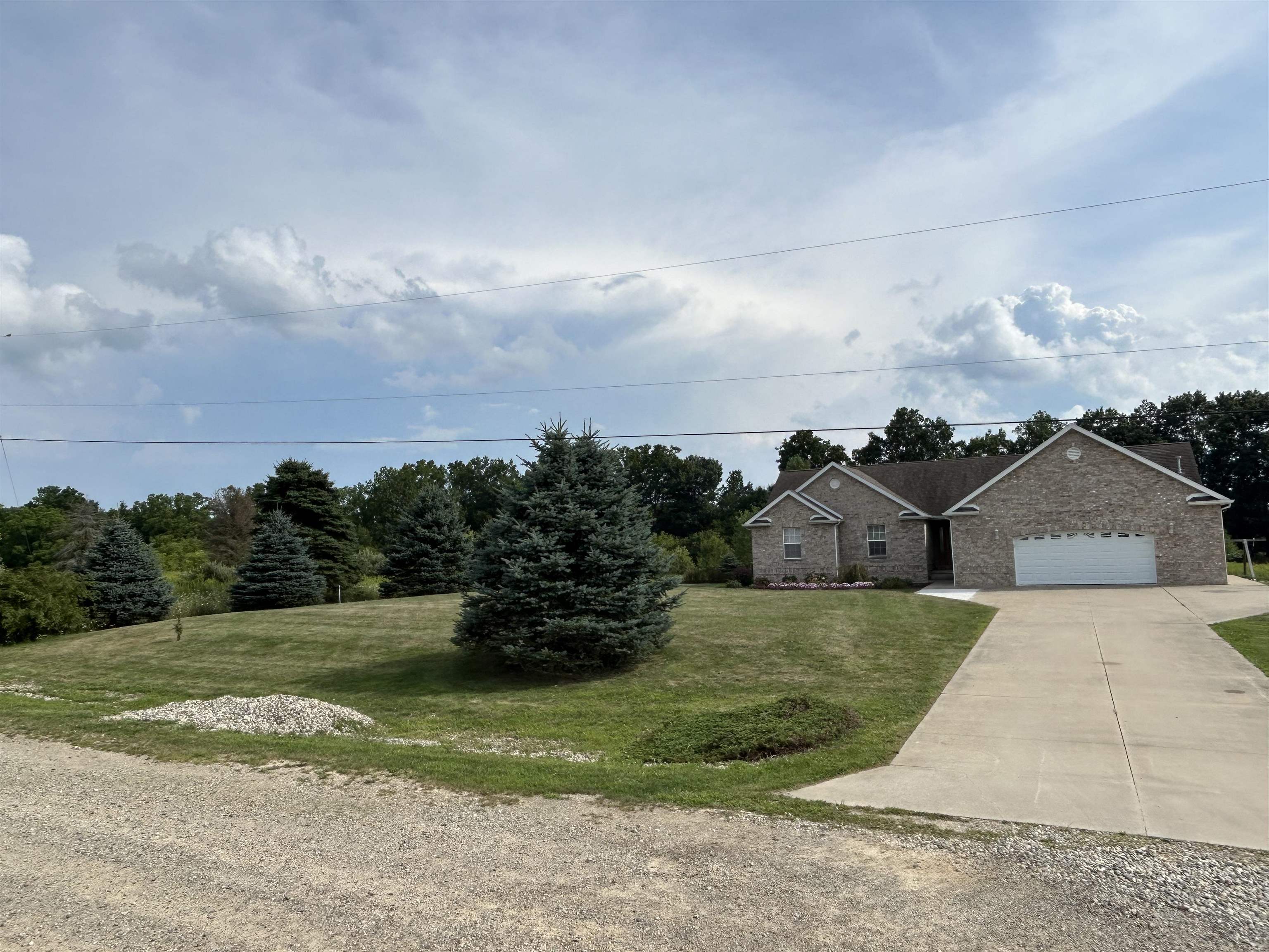 Homes for sale in Owosso, MI | 2419 S Morrice Rd, Owosso, MI 48867 | MLS# 50186635