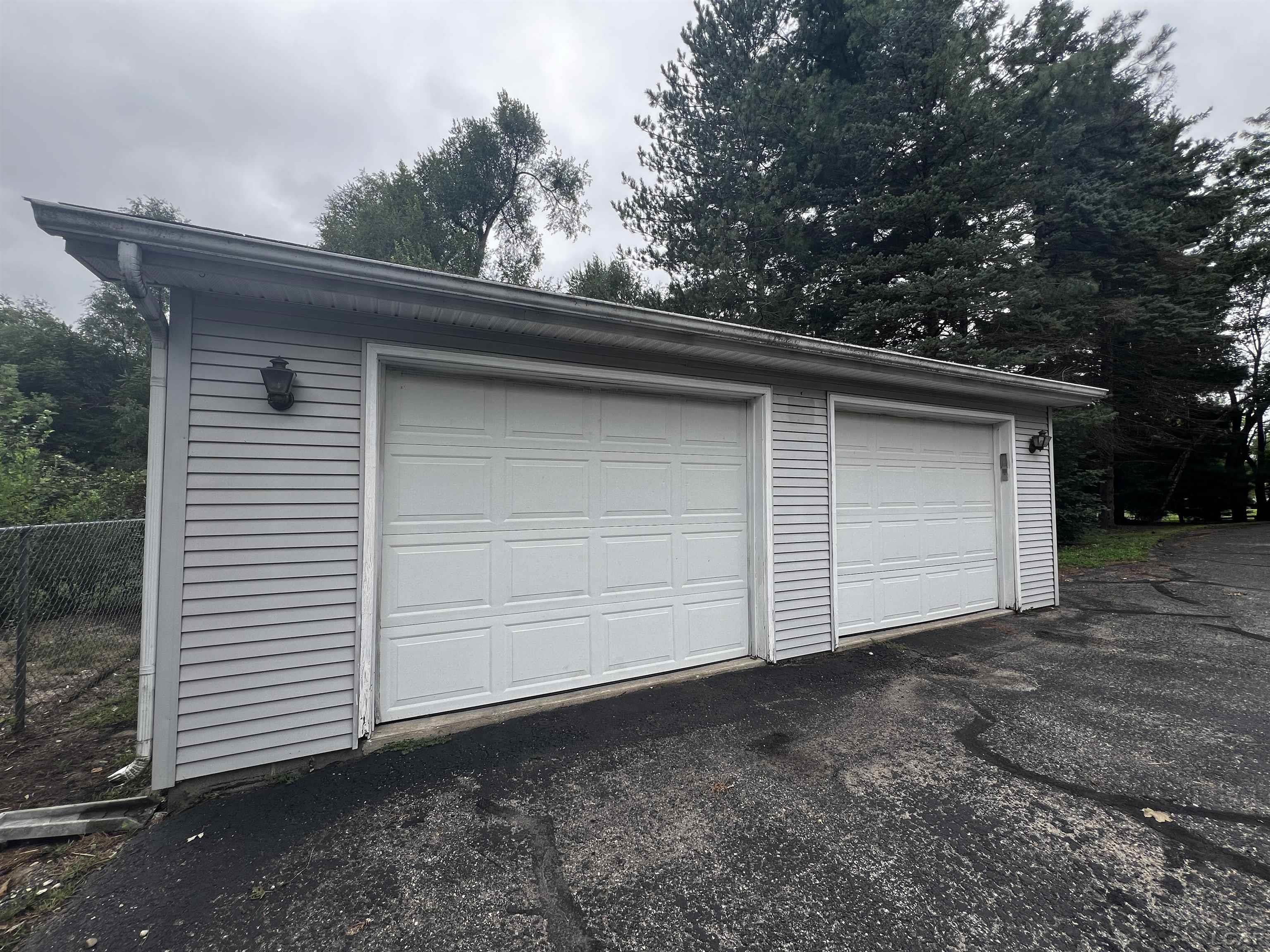 Homes for sale in Tecumseh, MI | 6988 Green Hwy, Tecumseh, MI 49286 | MLS# 50186652