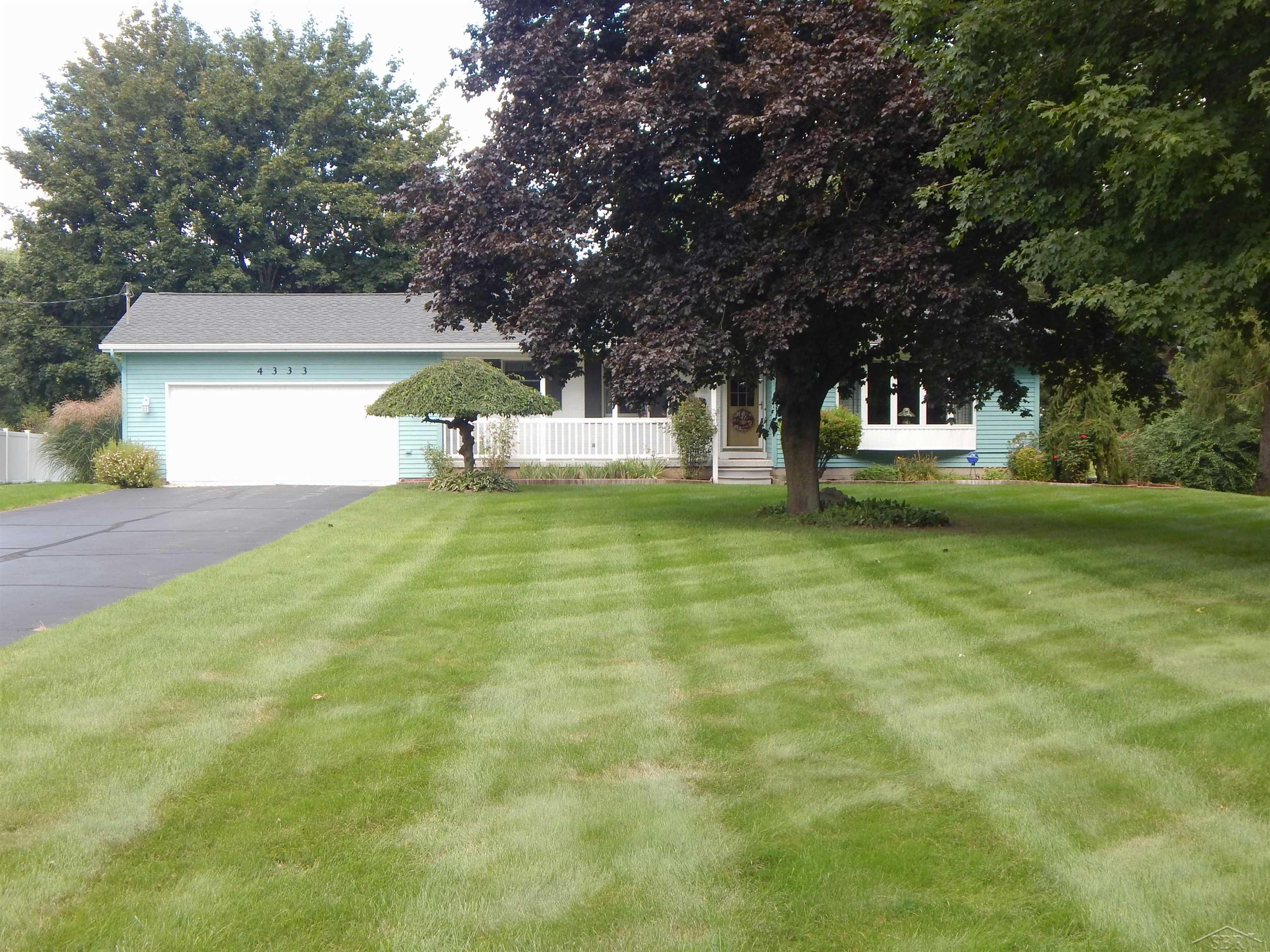 Homes for sale in Bridgeport, MI | 4333 Riverview Dr, Bridgeport, MI 48722 | MLS# 50187027