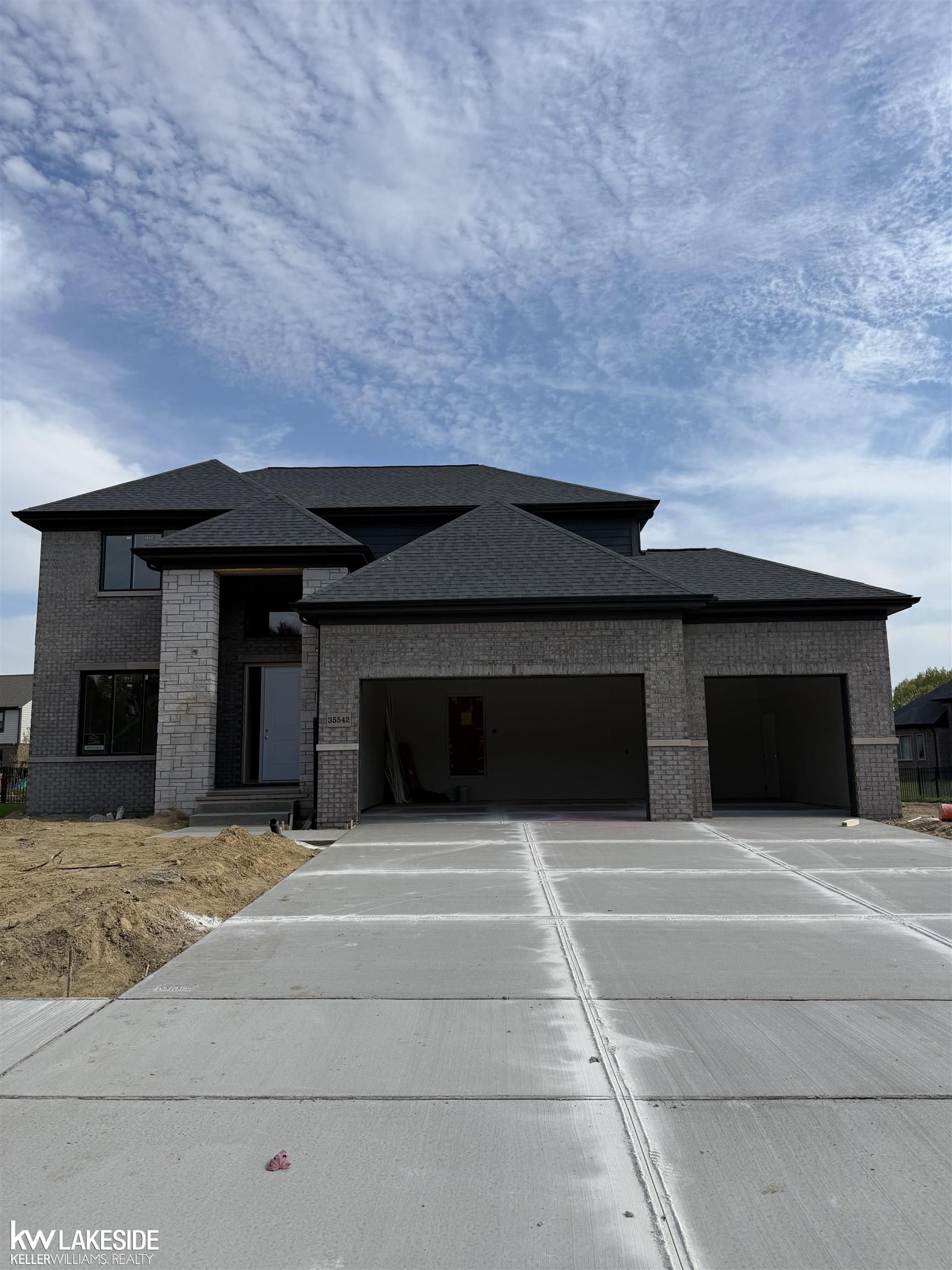 Homes for sale in New Baltimore, MI | 35542 Addison Dr, New Baltimore, MI 48047 | MLS# 50187055