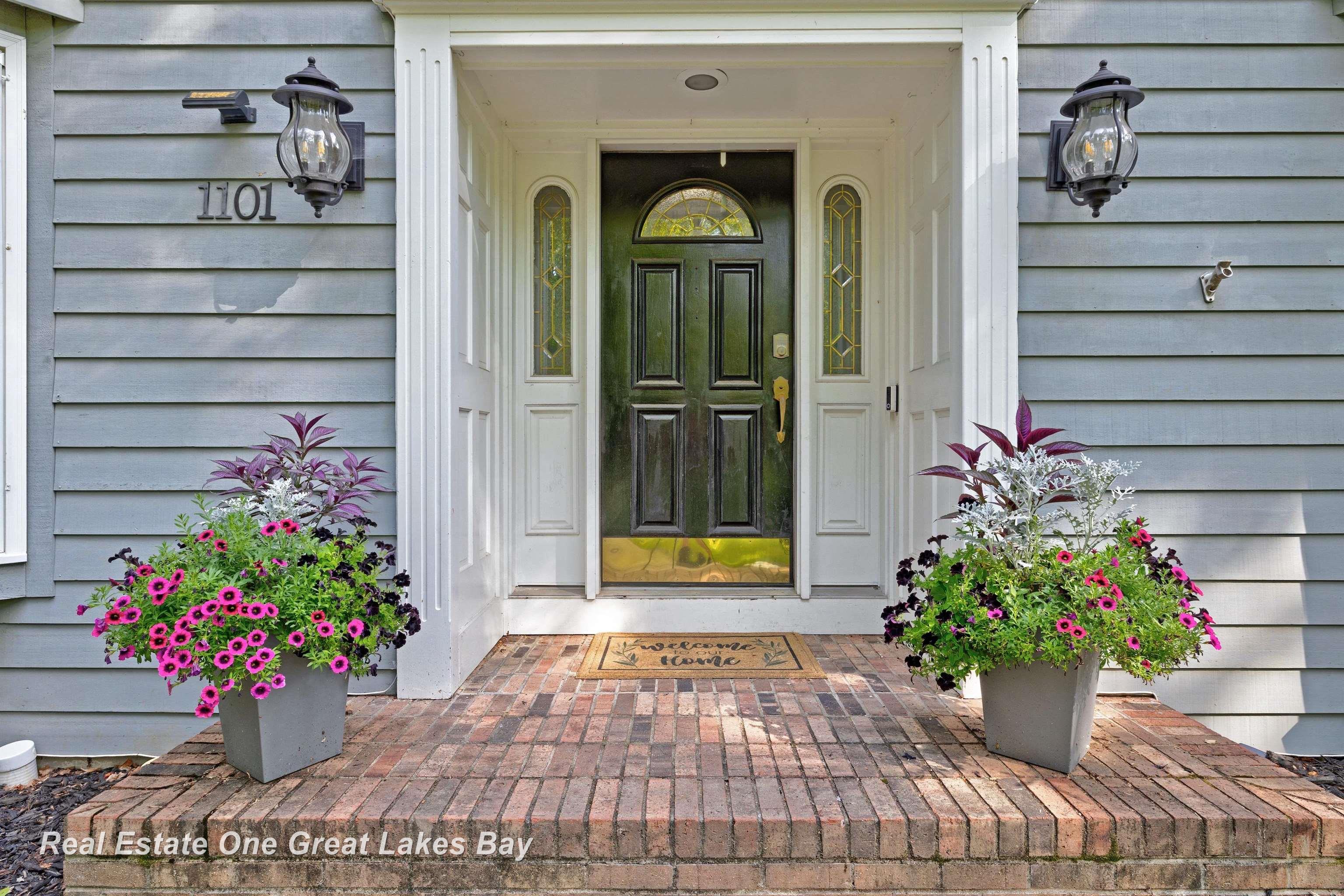 Homes for sale in Midland, MI | 1101 Timber Dr, Midland, MI 48642 | MLS# 50187337