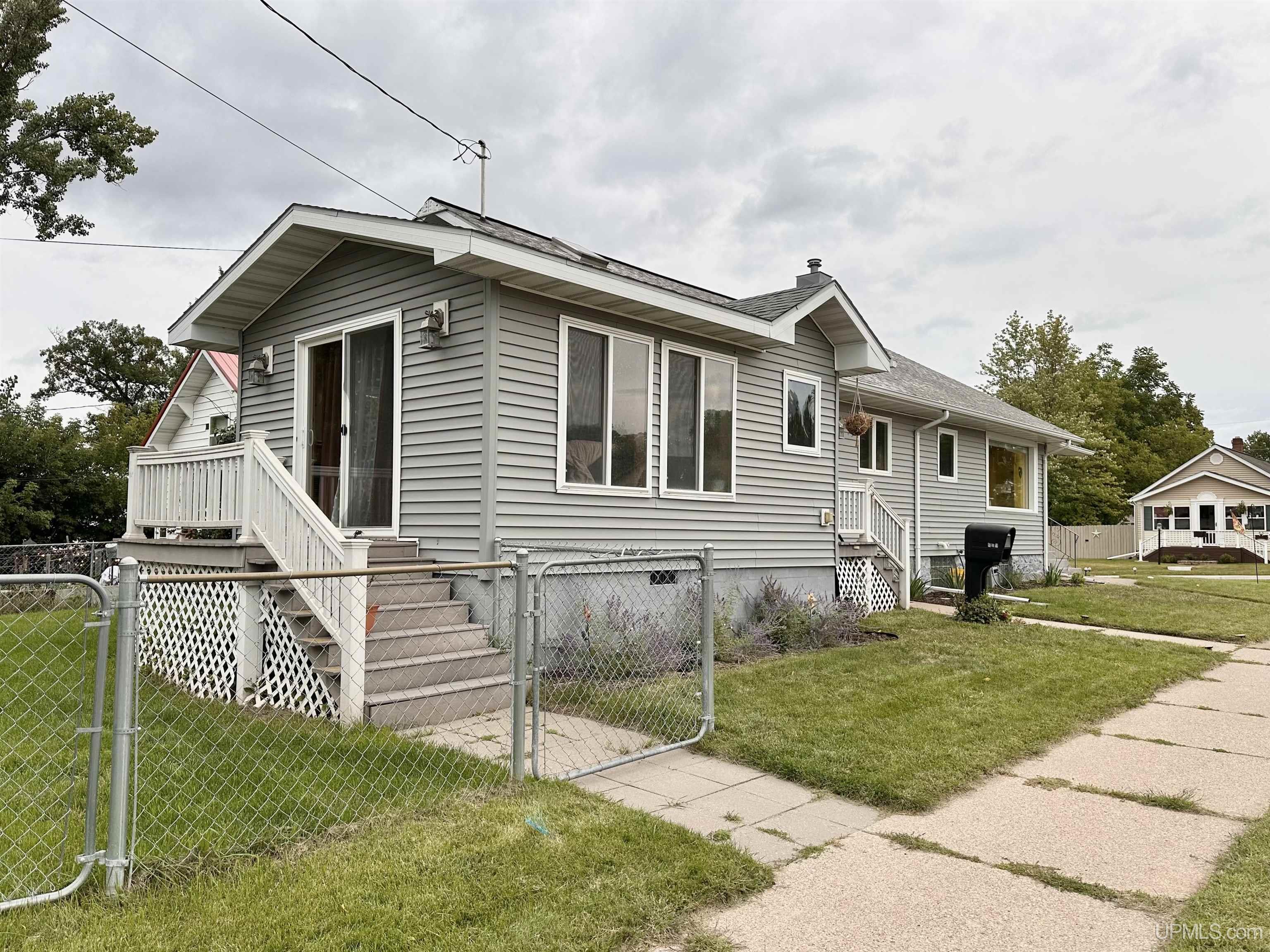 Homes for sale in Kingsford, MI | 301 Cleveland Ave, Kingsford, MI 49802 | MLS# 50187553