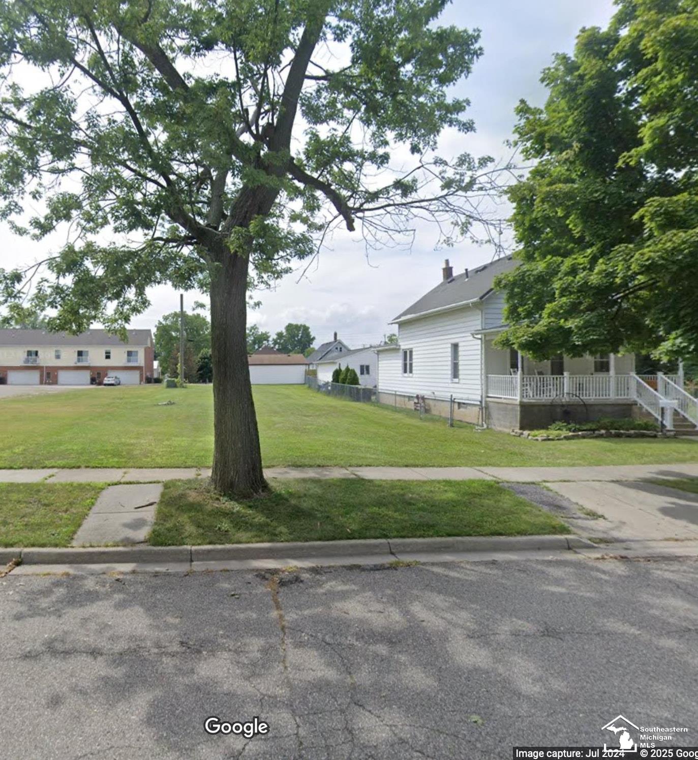 Homes for sale in Trenton, MI | 2848 4Th St, Trenton, MI 48183 | MLS# 50187658