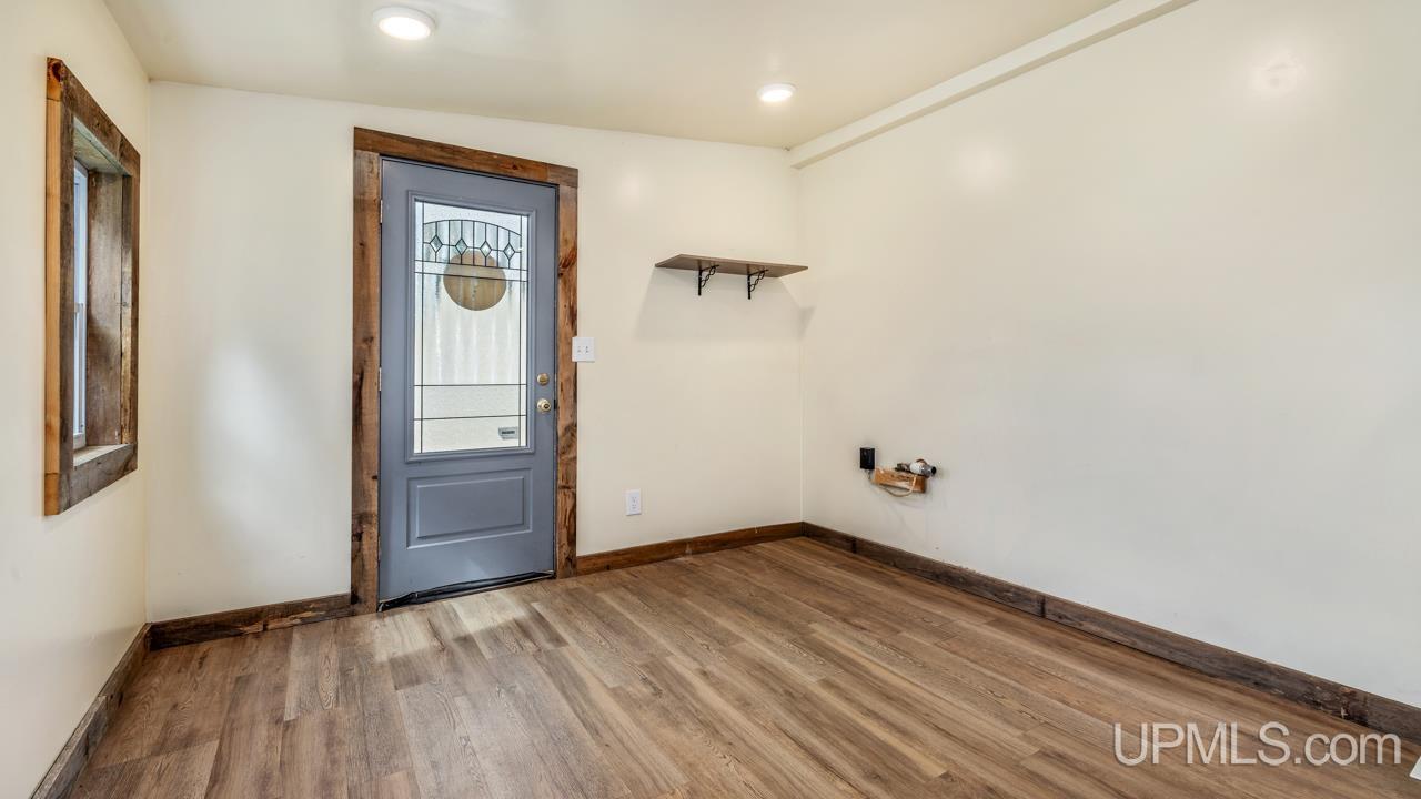 Homes for sale in Florence T Wi, WI | 4824 Us Hwy 2 Hwy, Florence T Wi, WI 54121 | MLS# 50187828