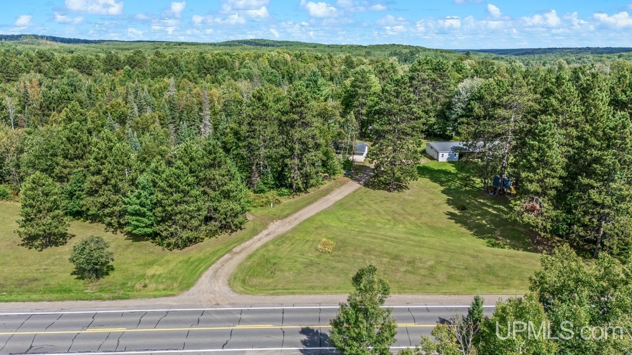 Homes for sale in Florence T Wi, WI | 4824 Us Hwy 2 Hwy, Florence T Wi, WI 54121 | MLS# 50187828