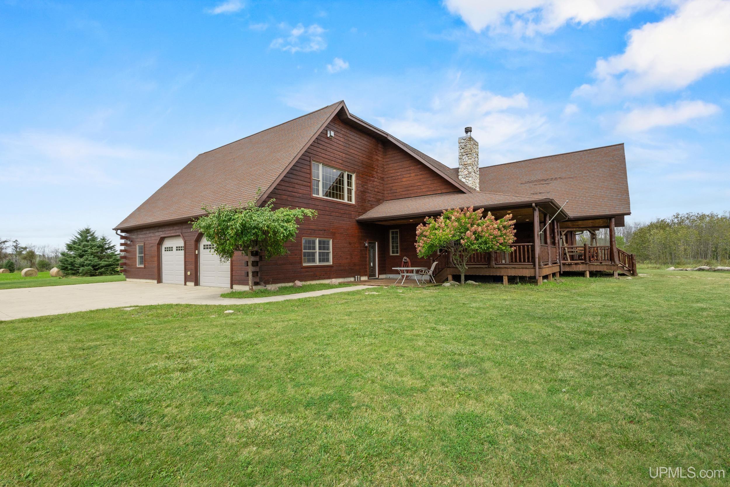 Homes for sale in Menominee, MI | N3032 Us Hwy 41, Menominee, MI 49858 | MLS# 50187889