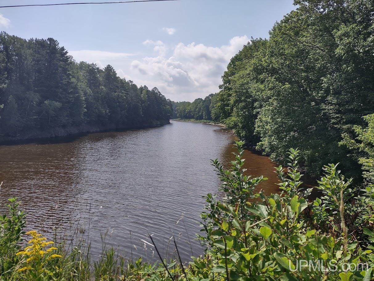 Homes for sale in Ontonagon, MI | 213 Beaser St, Ontonagon, MI 49953 | MLS# 50187997