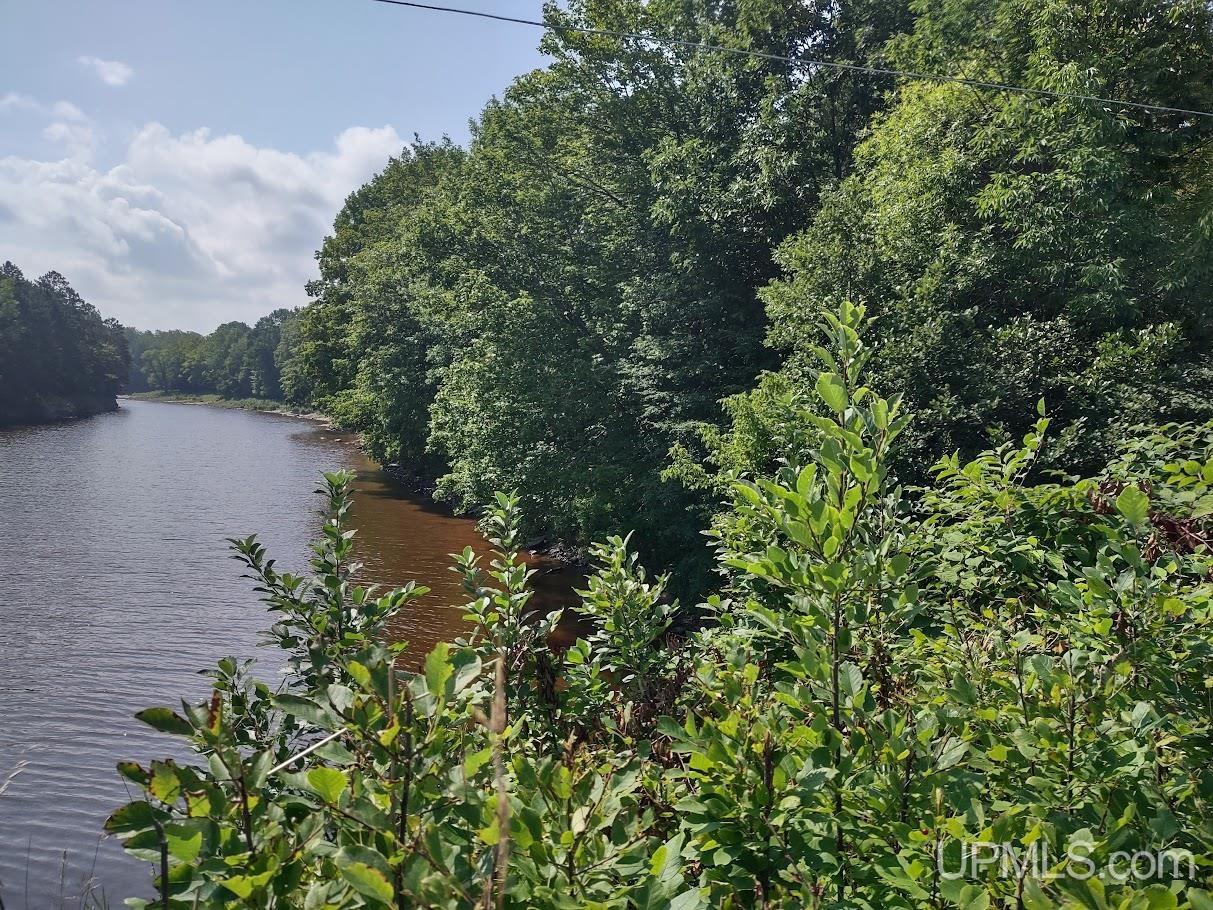 Homes for sale in Ontonagon, MI | 213 Beaser St, Ontonagon, MI 49953 | MLS# 50187997