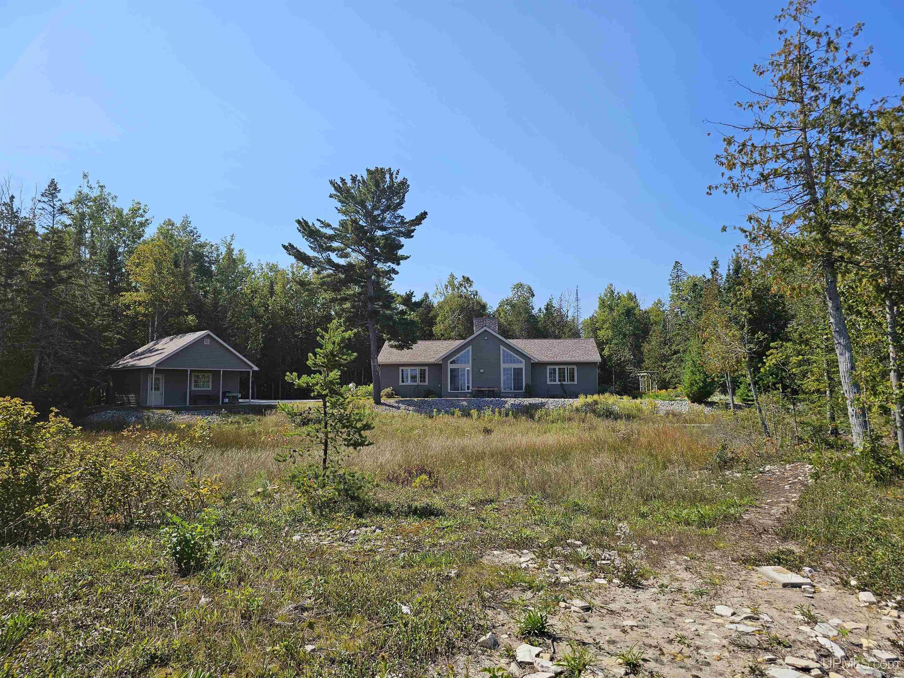 Homes for sale in Manistique, MI | 414S Stoney Point Dr, Manistique, MI 49854 | MLS# 50188137