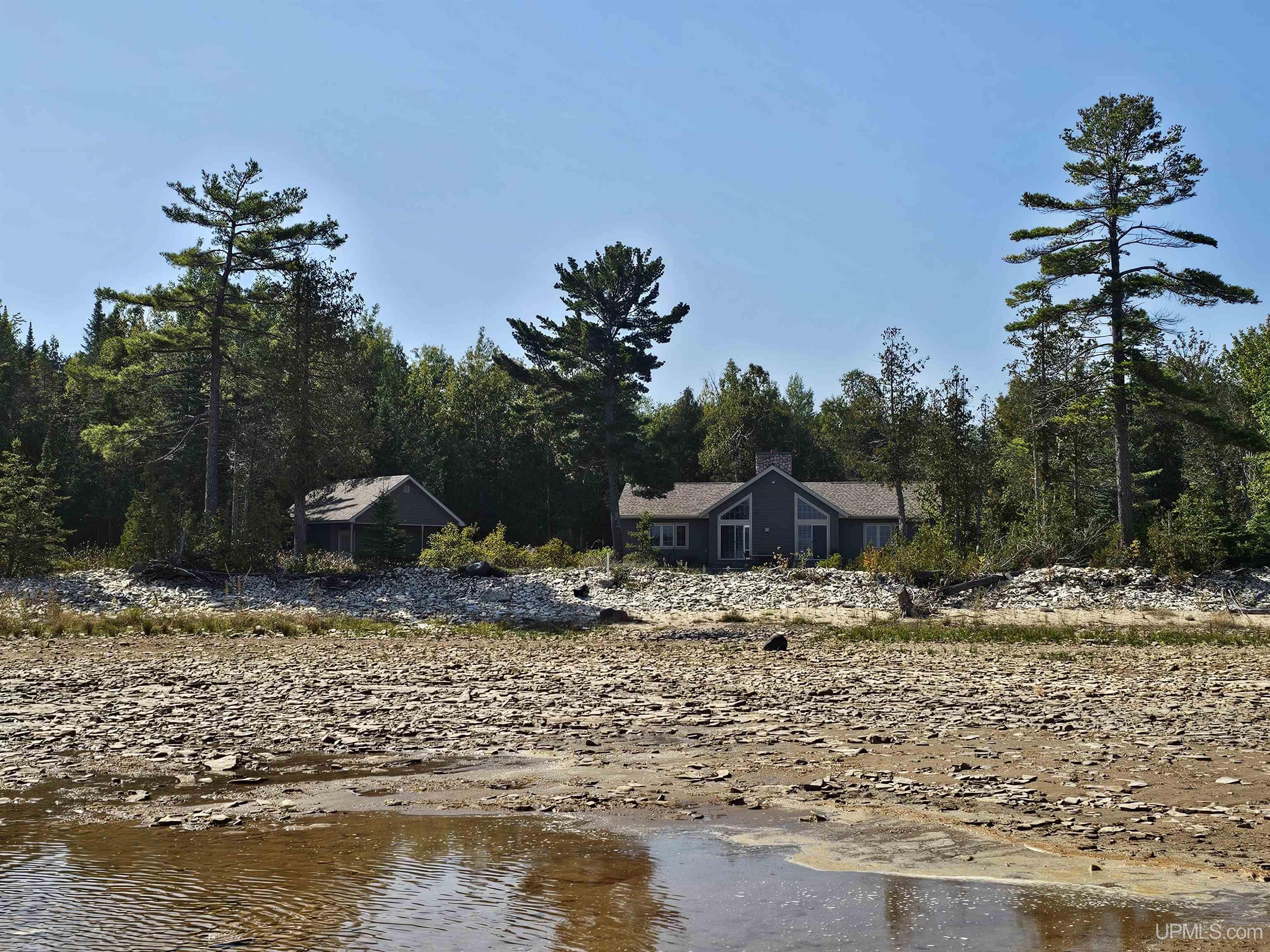 Homes for sale in Manistique, MI | 414s Stoney Point Dr, Manistique, MI 49854 | MLS# 50188137