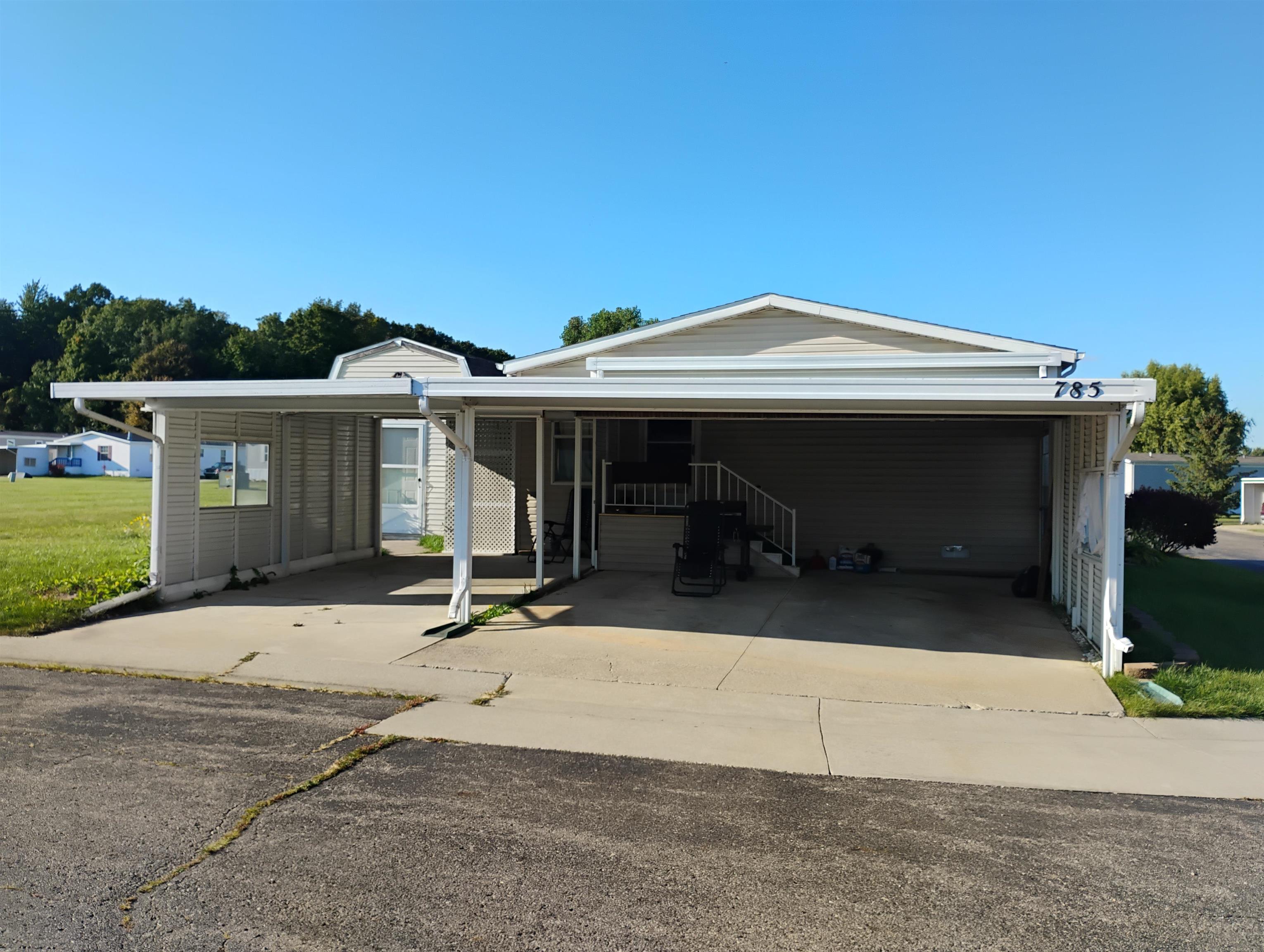 Homes for sale in Mount Morris, MI | 785 Mac Farland Dr, Mount Morris, MI 48458 | MLS# 50188252