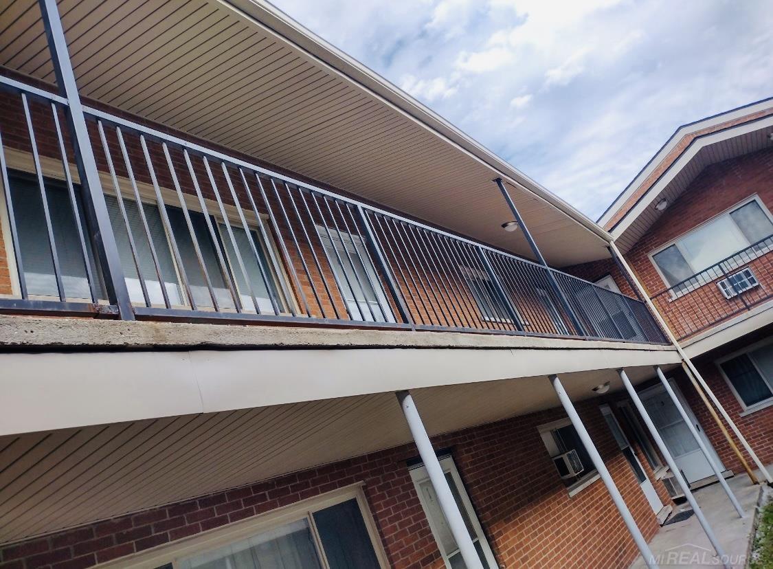 Homes for sale in Detroit, MI | 19199 Lahser Rd, Detroit, MI 48219 | MLS# 50188317