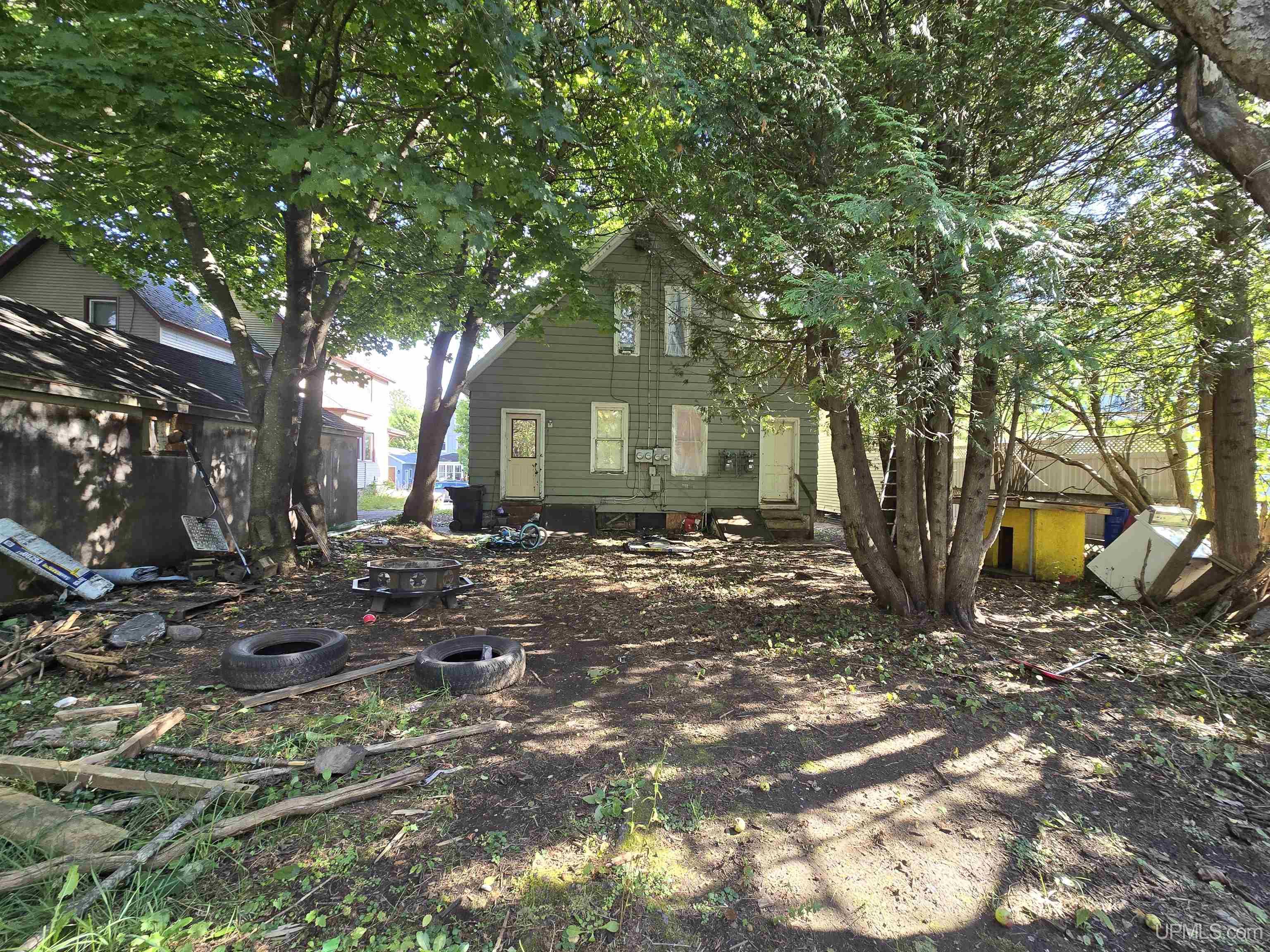 Homes for sale in Laurium, MI | 139 S Pewabic St, Laurium, MI 49913 | MLS# 50188326