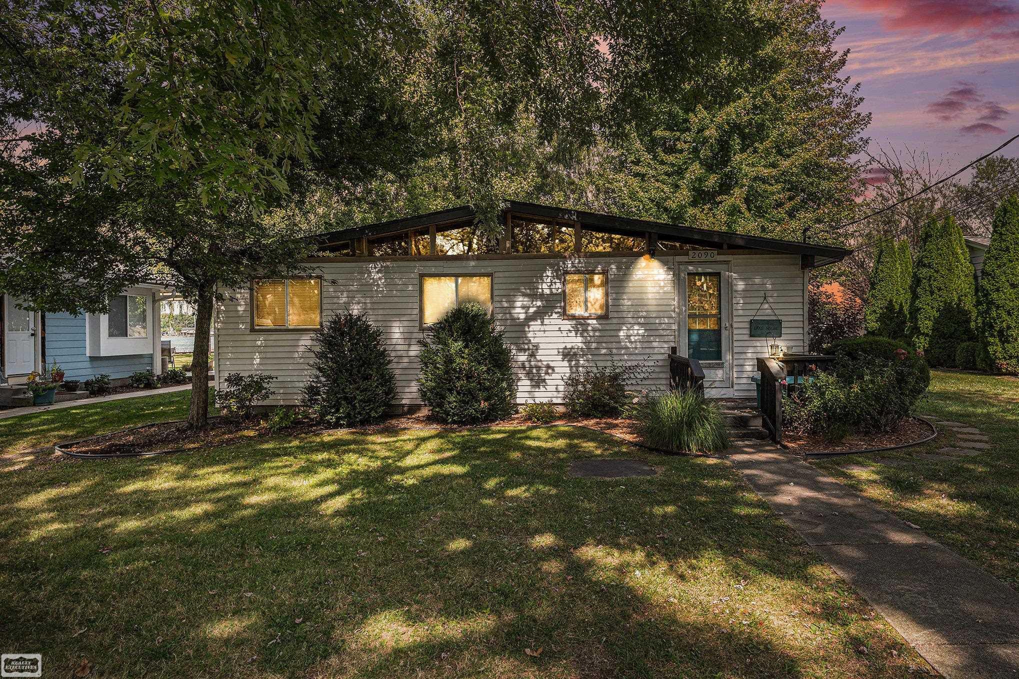 Homes for sale in Harsens Island, MI | 2090 N Channel Rd, Harsens Island, MI 48028 | MLS# 50188669