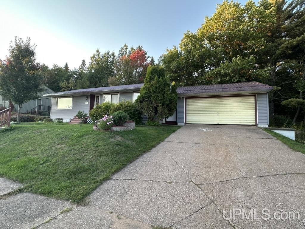 Homes for sale in Ishpeming, MI | 759 White Ave, Ishpeming, MI 49849 | MLS# 50188814