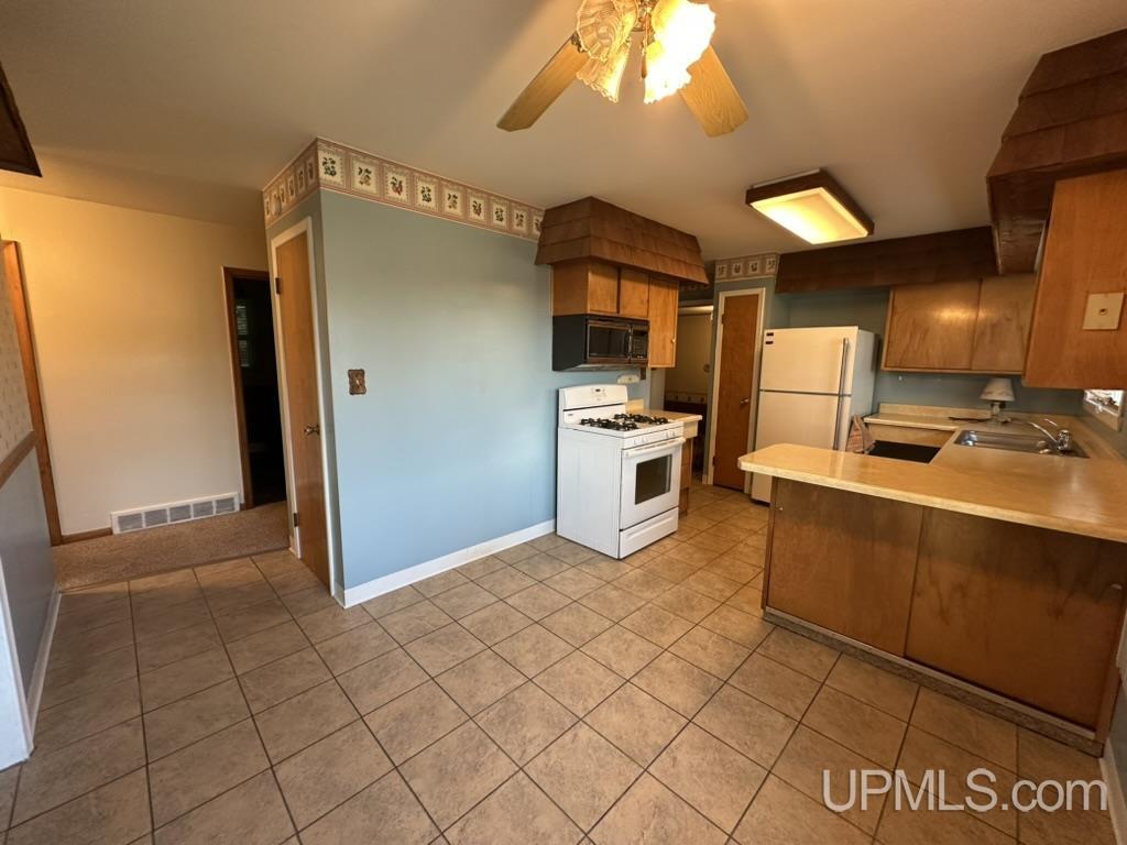 Homes for sale in Ishpeming, MI | 759 White Ave, Ishpeming, MI 49849 | MLS# 50188814