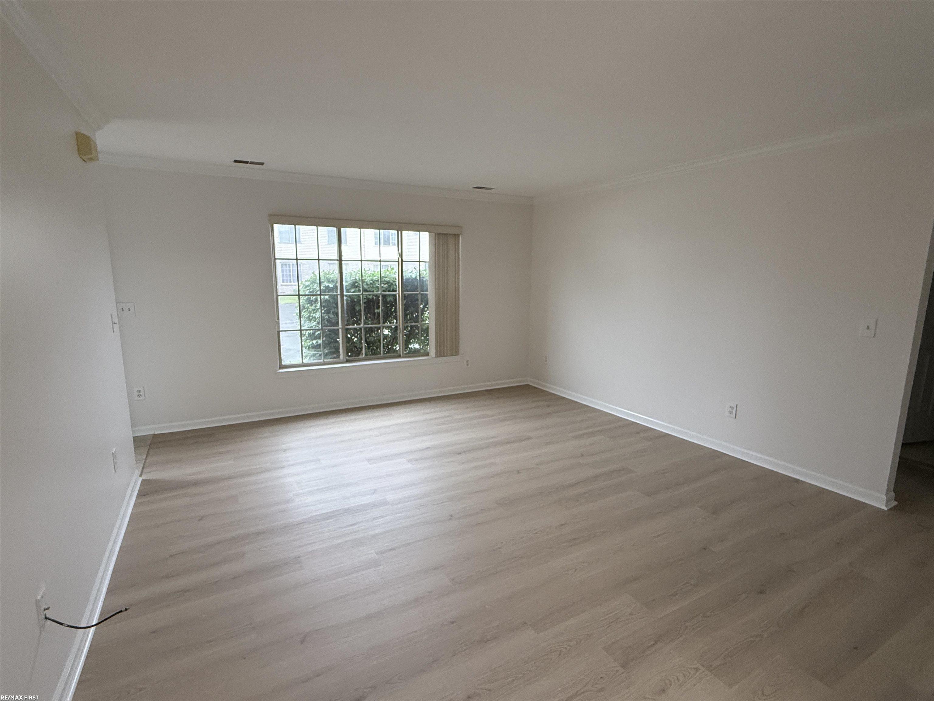 Homes for sale in Roseville, MI | 19560 Spagnuolo Lane Lane, Roseville, MI 48066 | MLS# 50188891