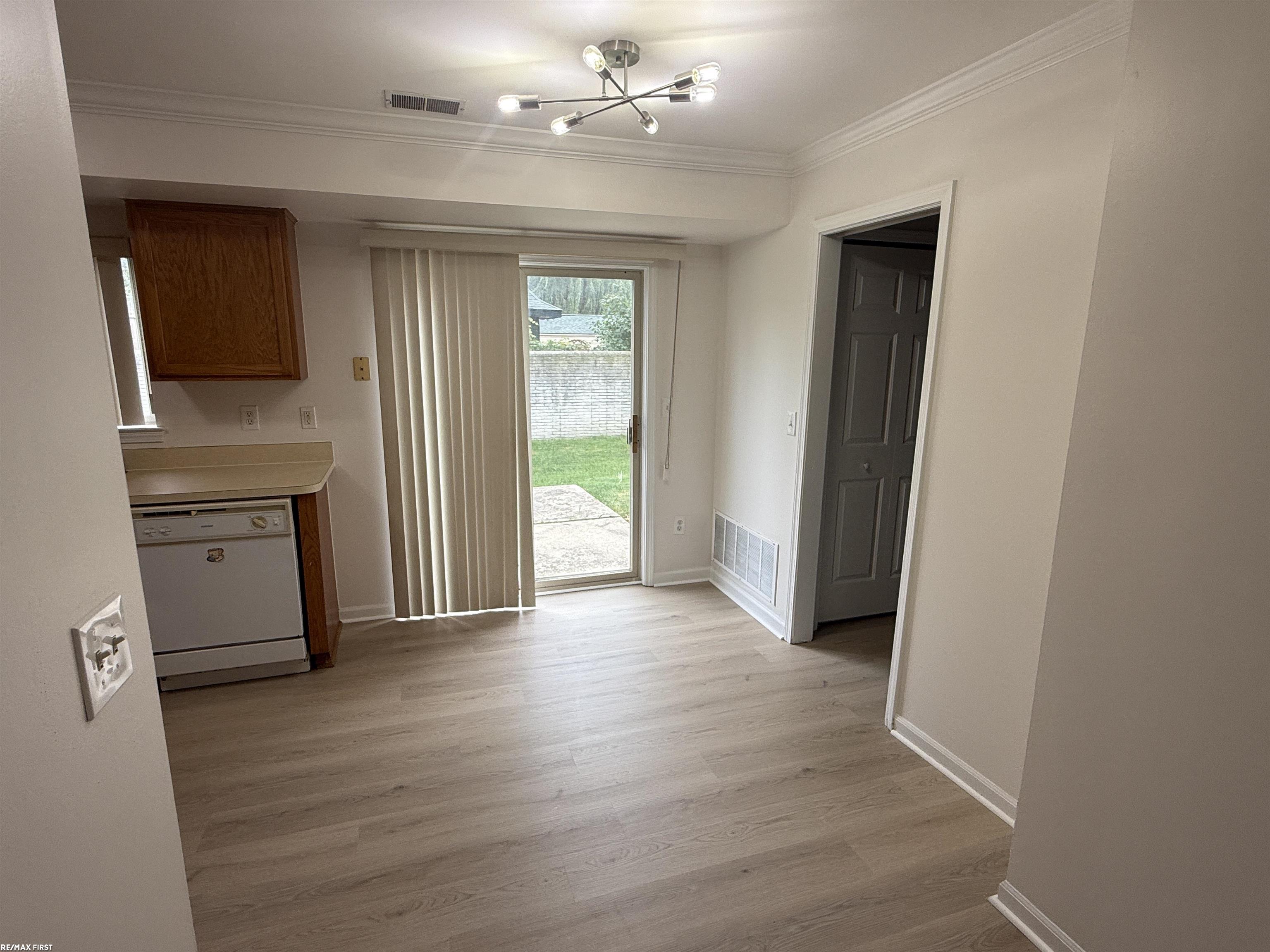 Homes for sale in Roseville, MI | 19560 Spagnuolo Lane Lane, Roseville, MI 48066 | MLS# 50188891